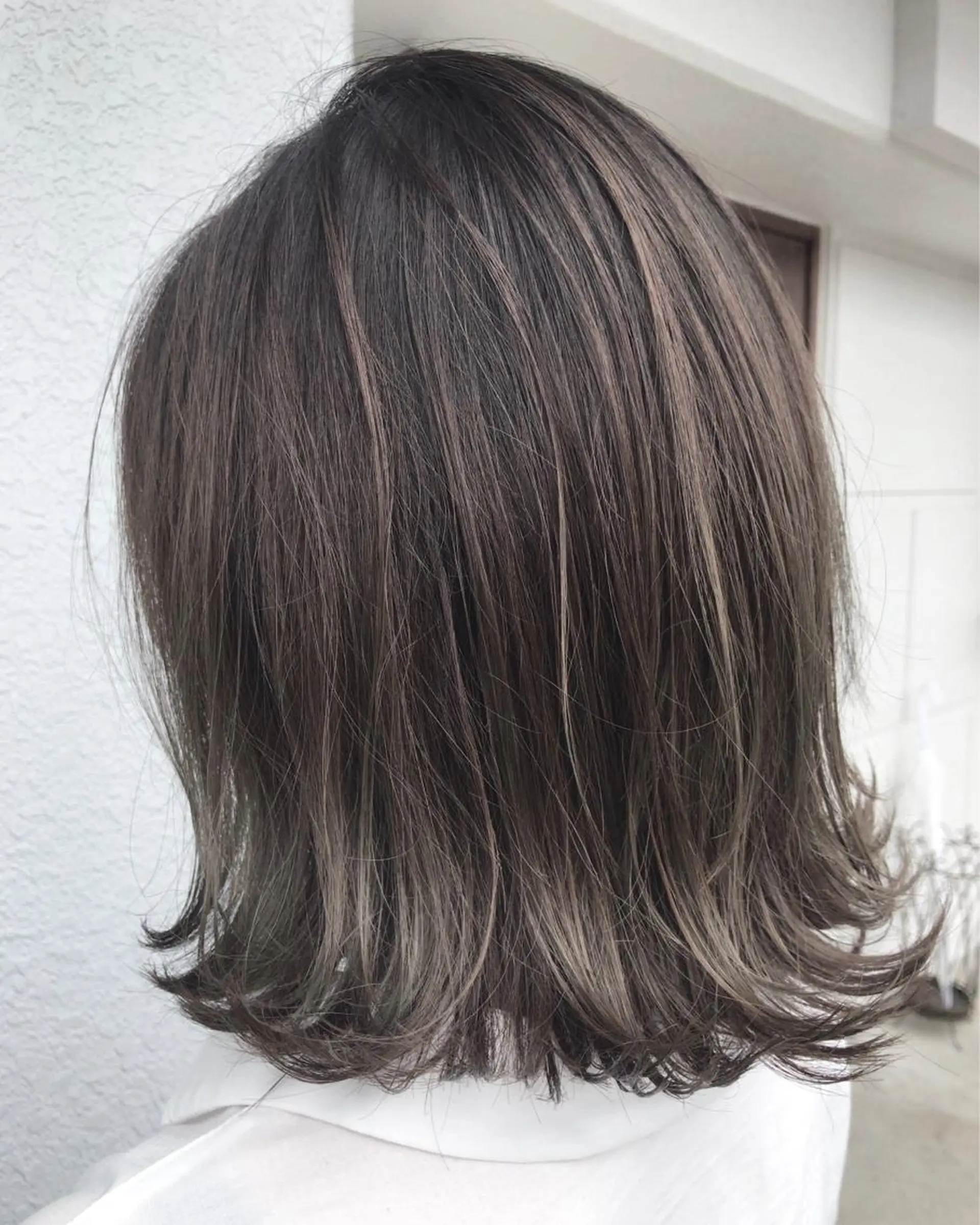 ショート カラー レイヤーカット匠 イソザキノリユキのヘアスタイル