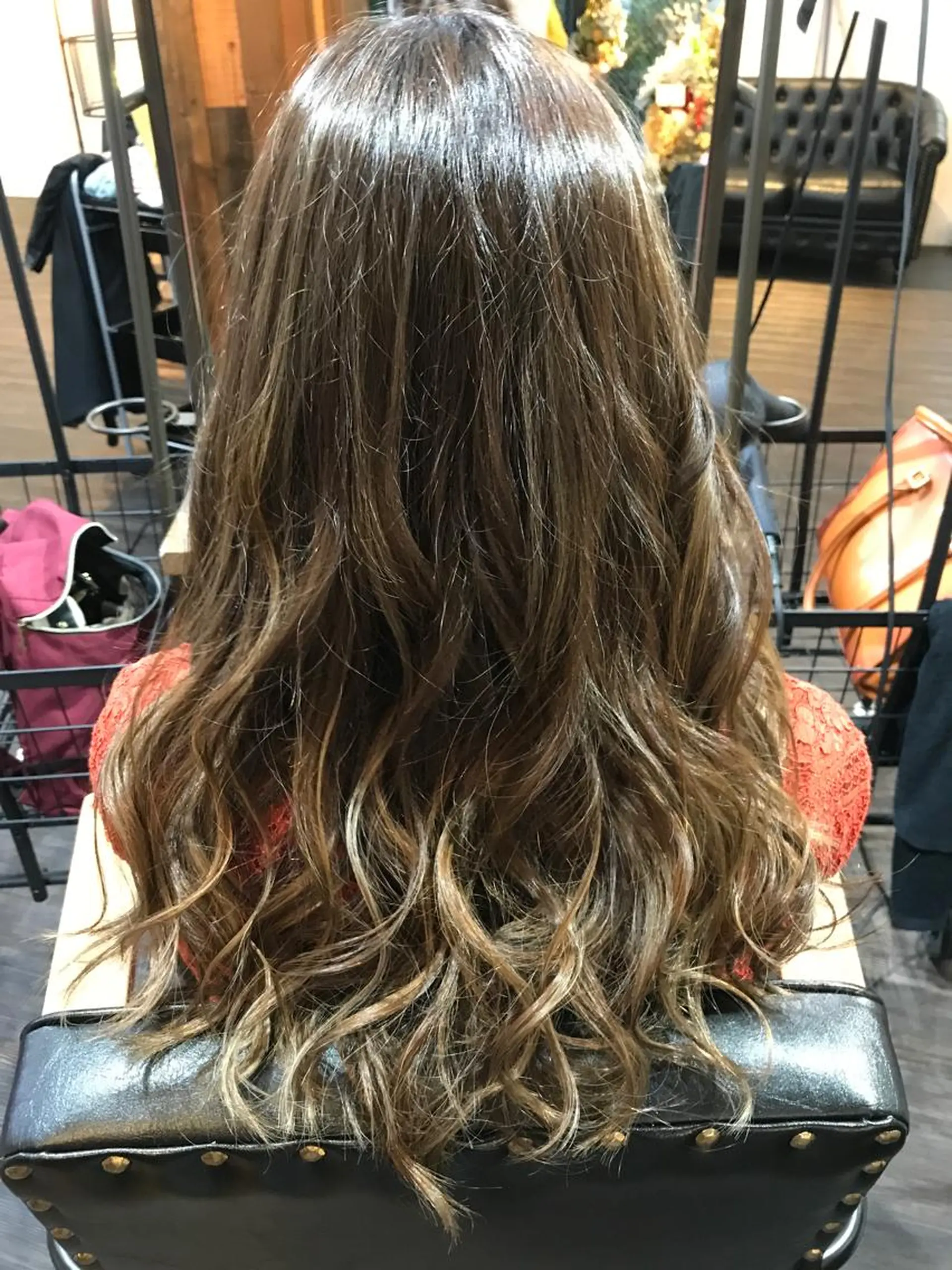 ロング カラー グラデーションカラー ハイライトカラー ハイライト WEST O LAND所属・WEST OLAND 安藤のヘアスタイル