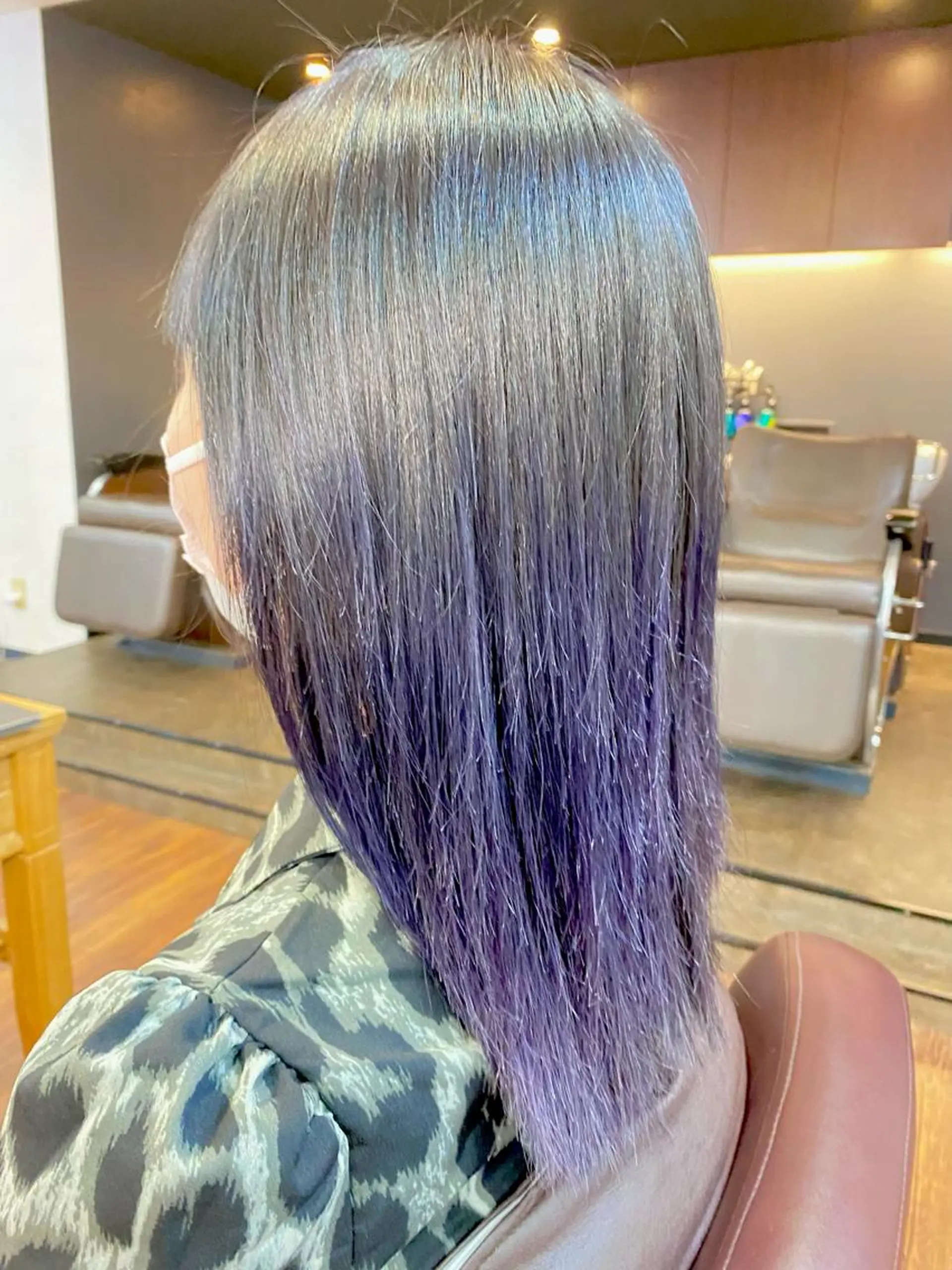 ミディアム カラー グラデーションカラー ハイレイヤー/顔周り /レイヤーカットのヘアスタイル