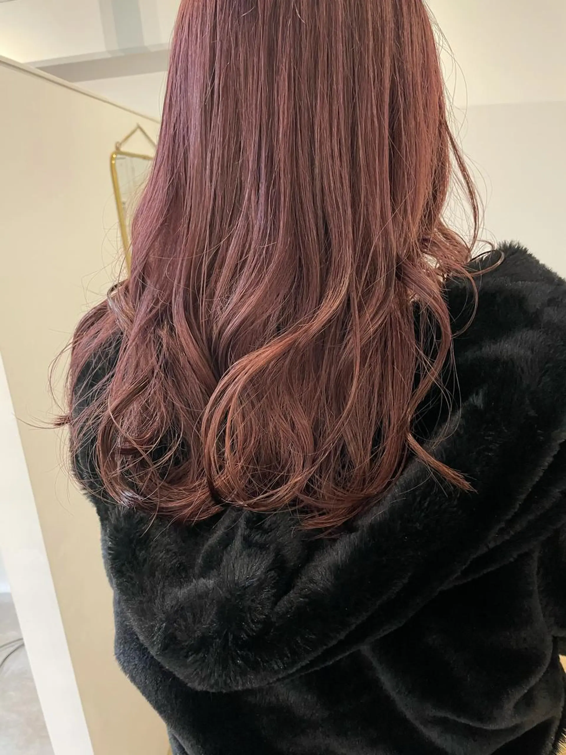 カラー 大迫 江梨のヘアスタイル