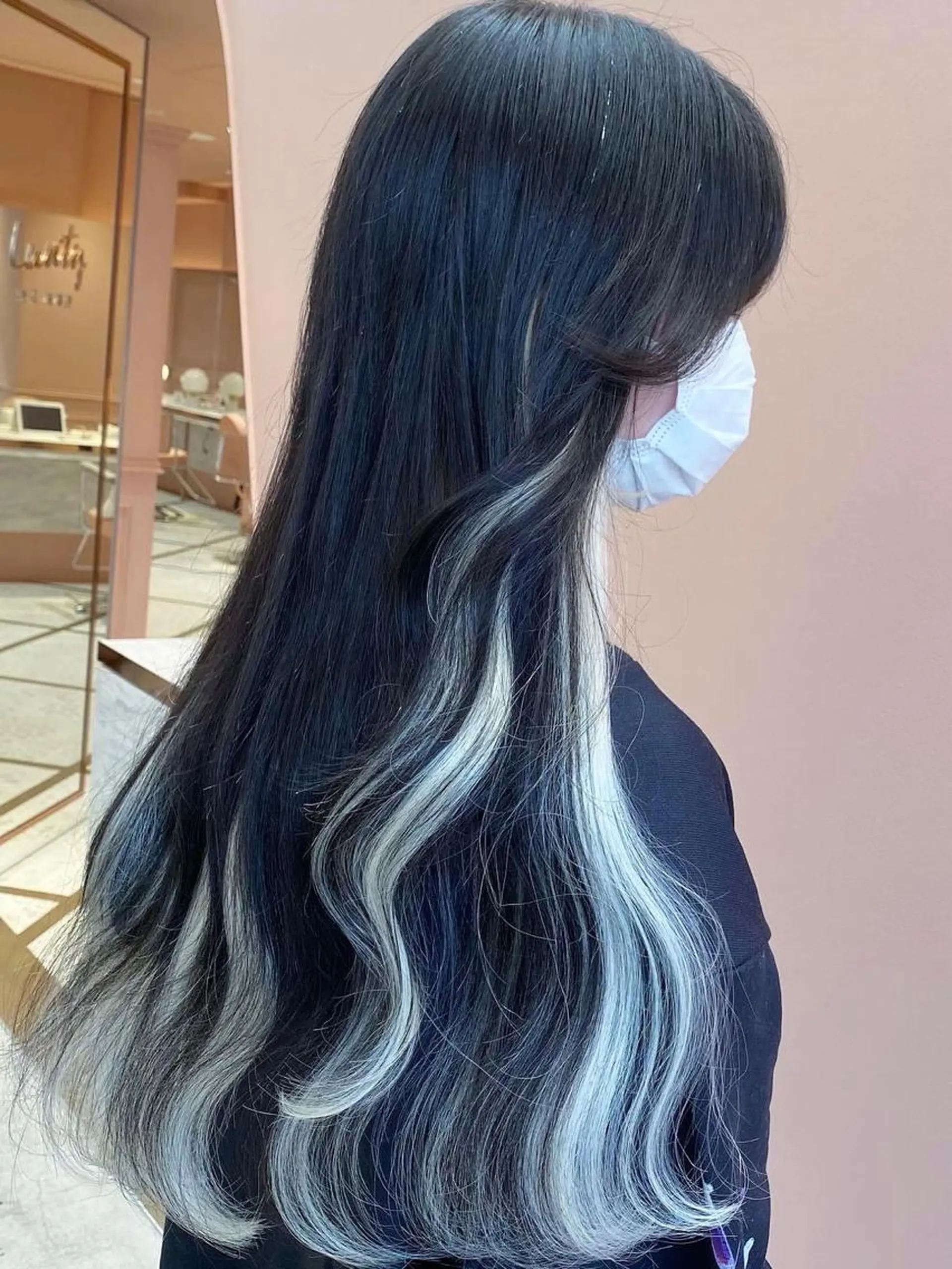 ロング エクステ ORIKA 美容室のヘアスタイル