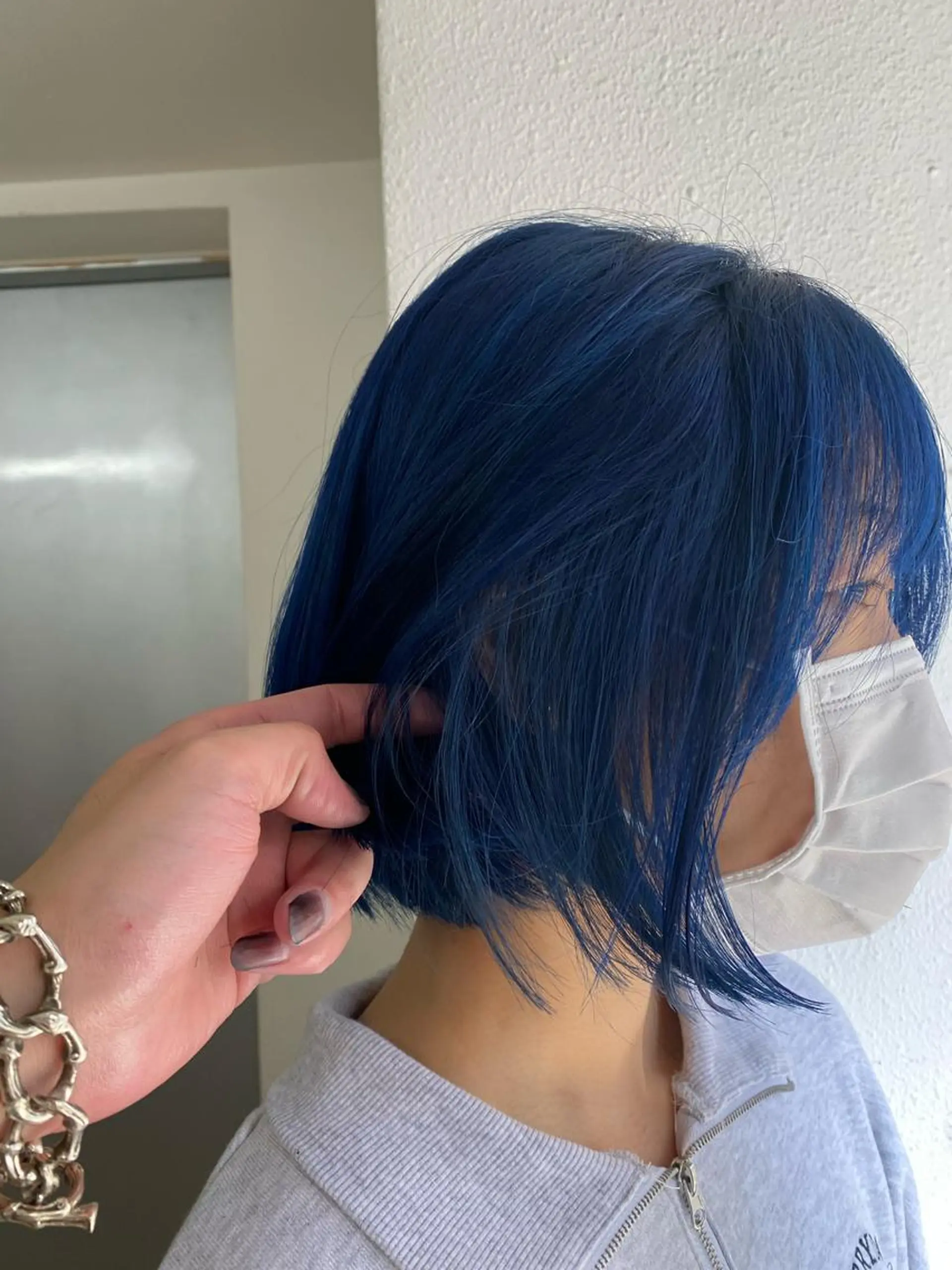 ミディアム DopeLIT モデル募集中のヘアスタイル