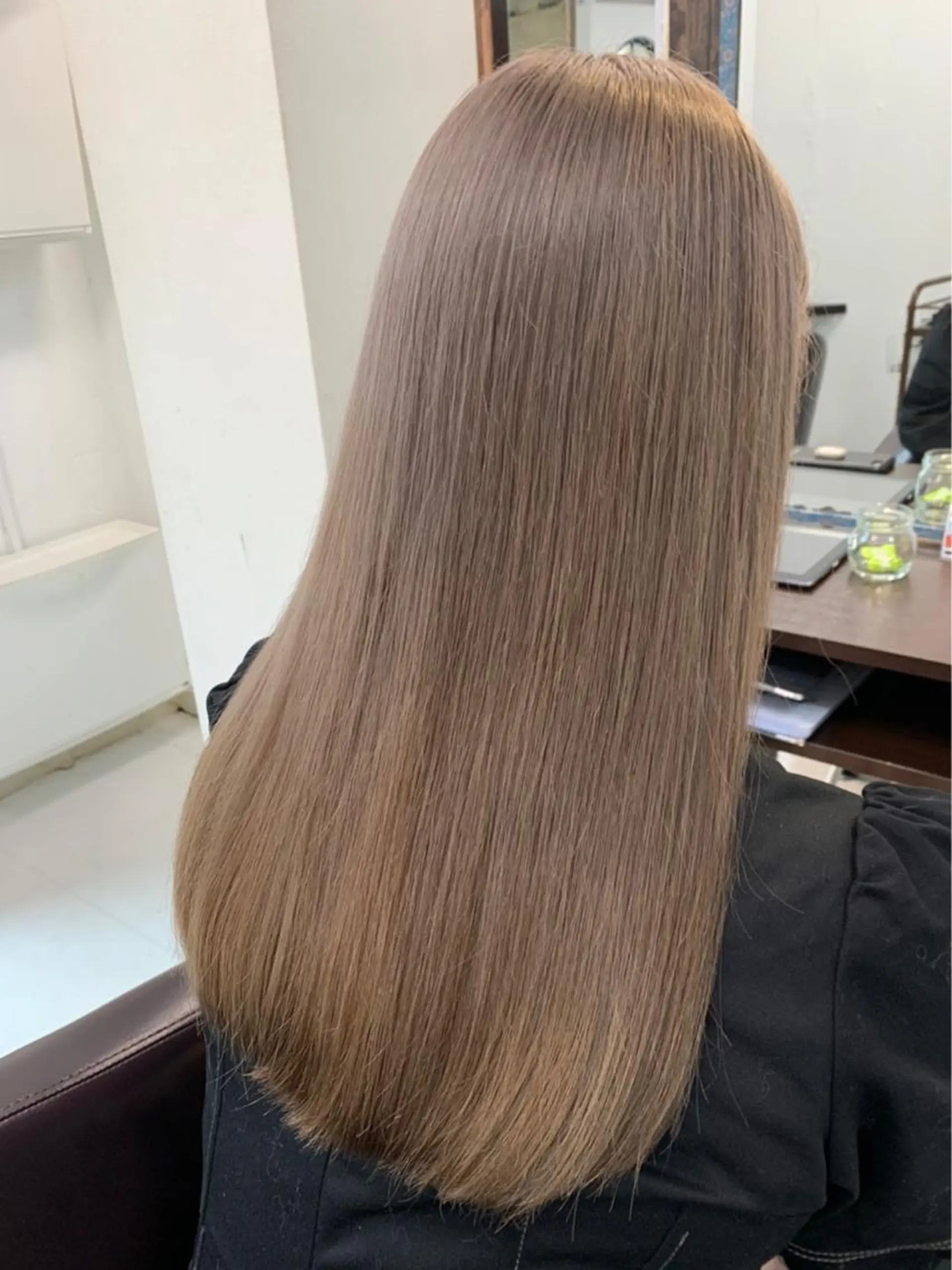 ロング カラー アッシュ アッシュグレー アッシュグレージュ バレイヤージュ ミストバング 韓国ヘア 🦋KIRA🦋のヘアスタイル