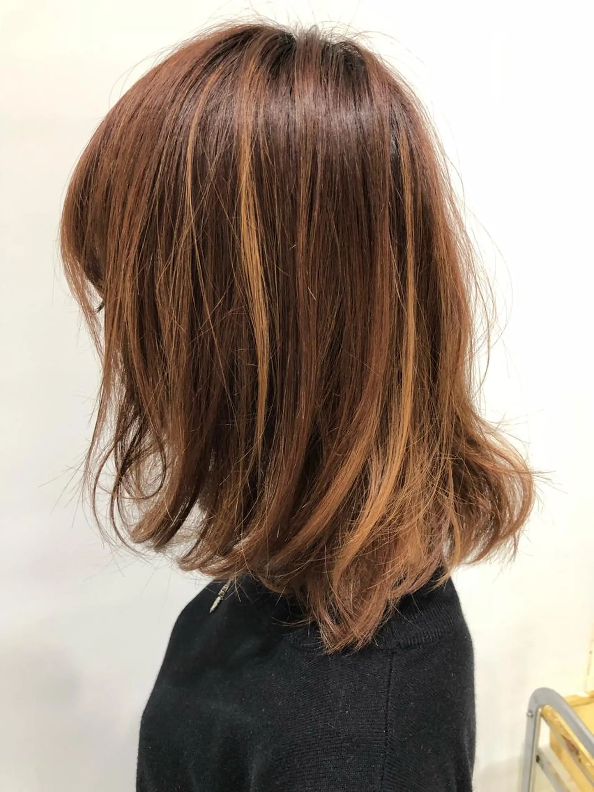 セミロング レイヤーカット 福元 保雄のヘアスタイル