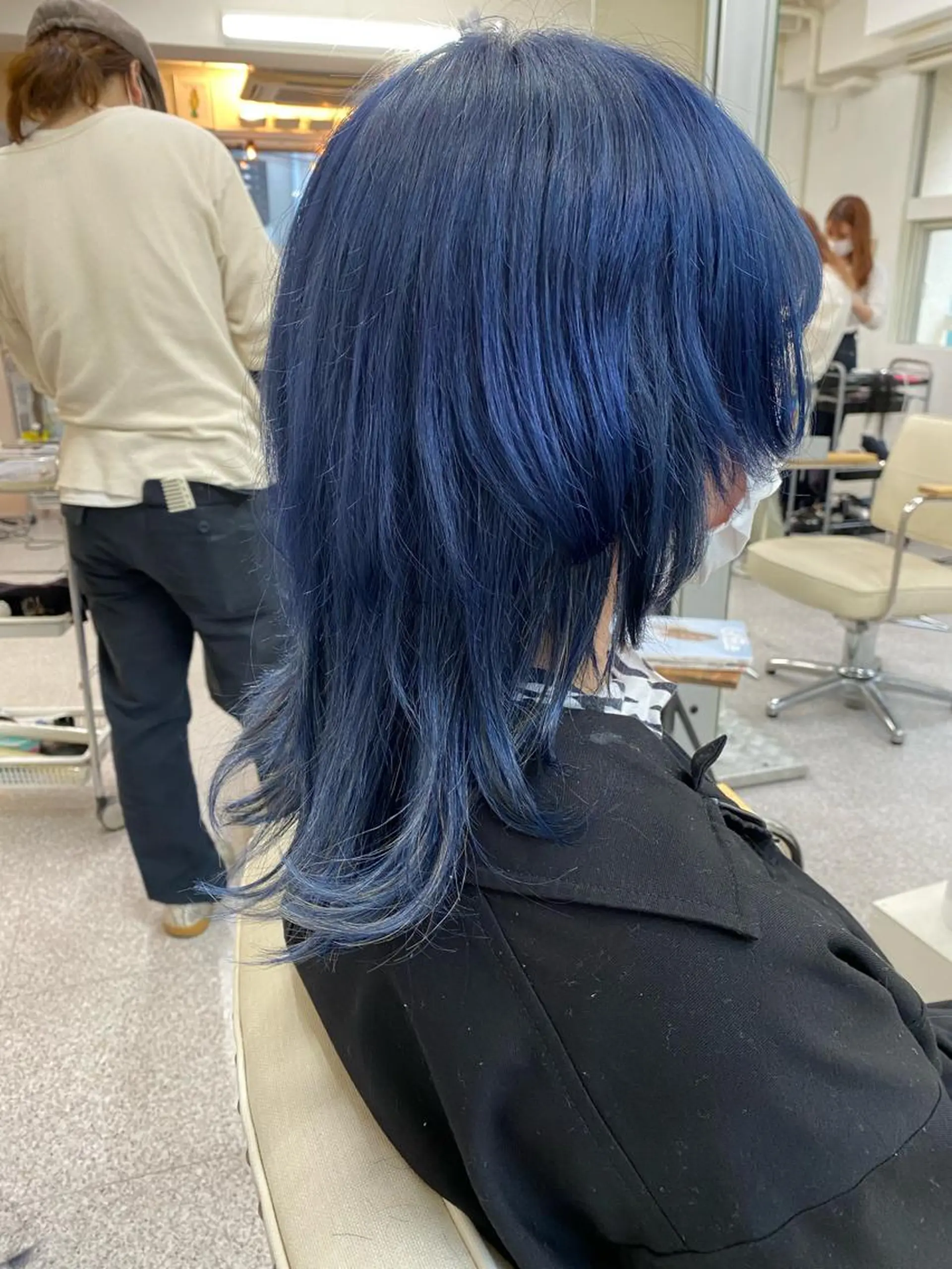 ショート カラー レイヤーウルフ エクステ磯部のヘアスタイル