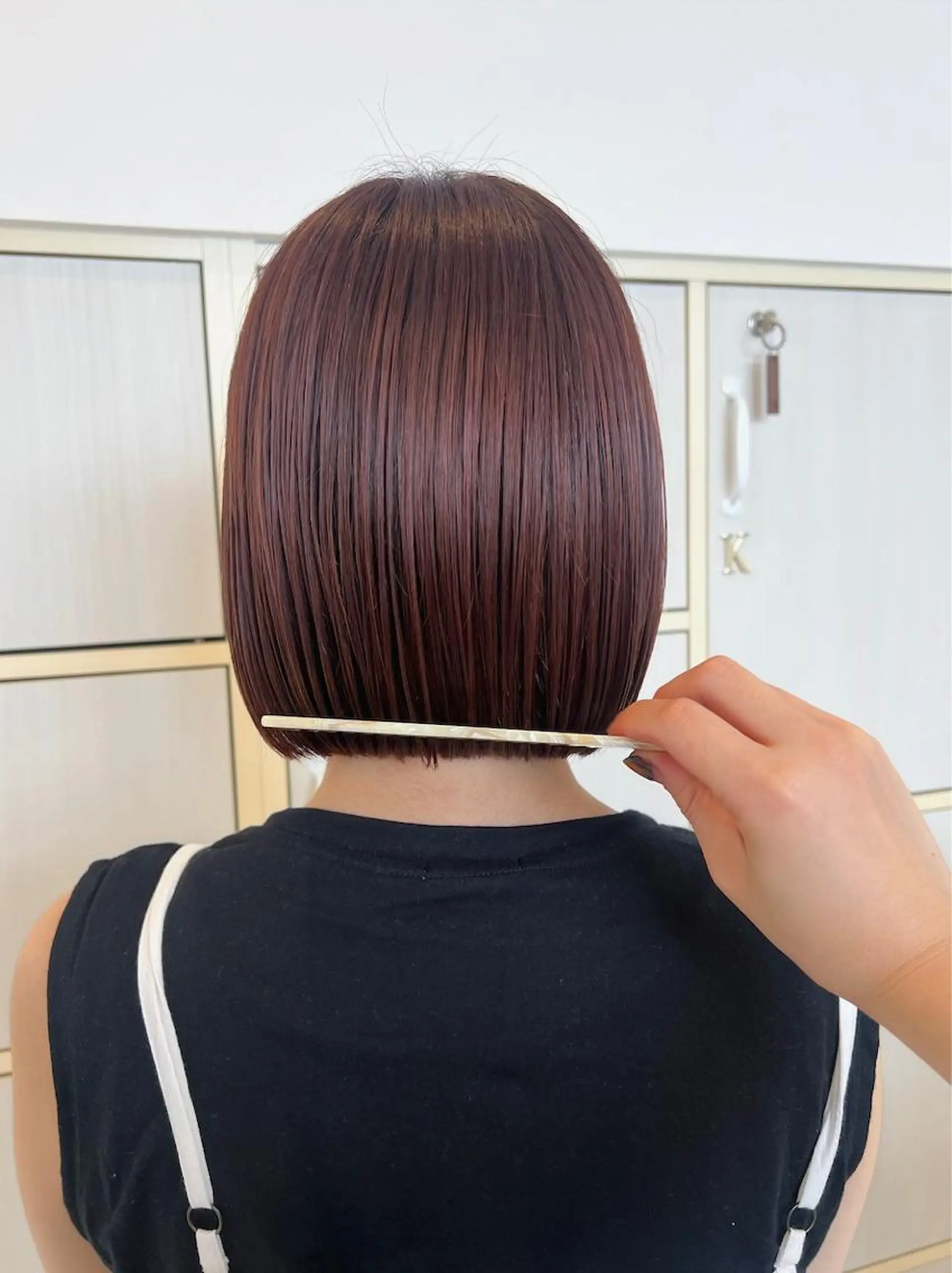 ショート カラー 淺井 捺央のヘアスタイル