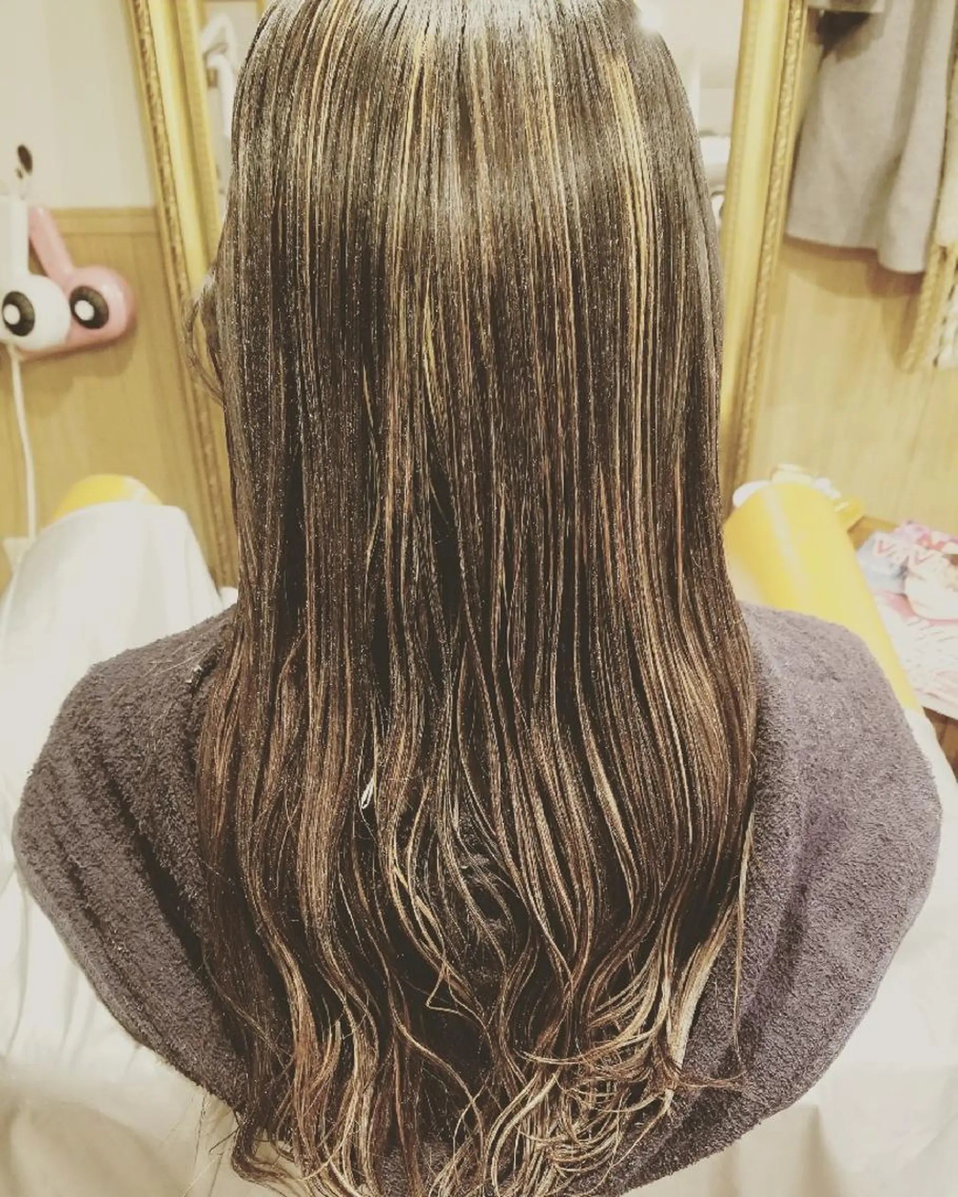 ロング カラー アディクシーカラー ブリーチ ハイライトカラー シルバー 外国人風カラー spa hair  ark 富井直美のヘアスタイル