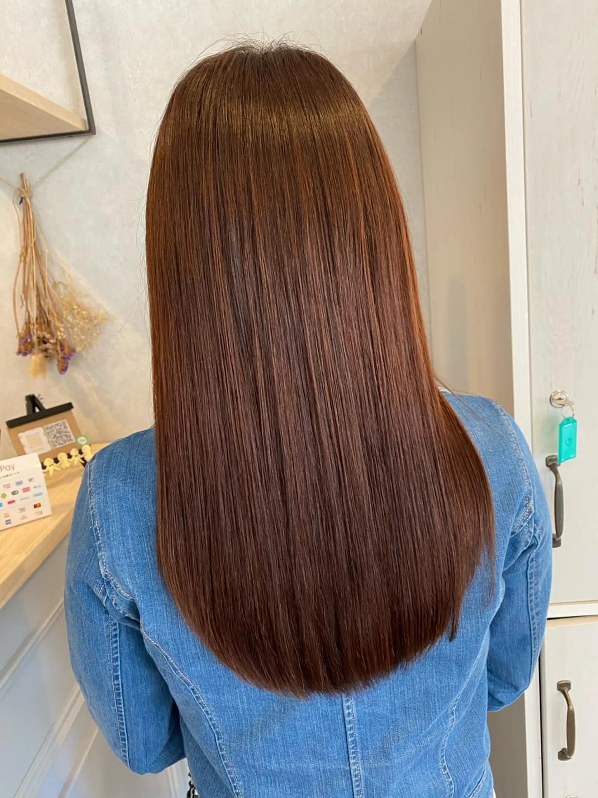 ロング カラー ベージュカラー ピンクカラー ピンクベージュ カット ヘアカラー ELLE&SALLY 石野のヘアスタイル