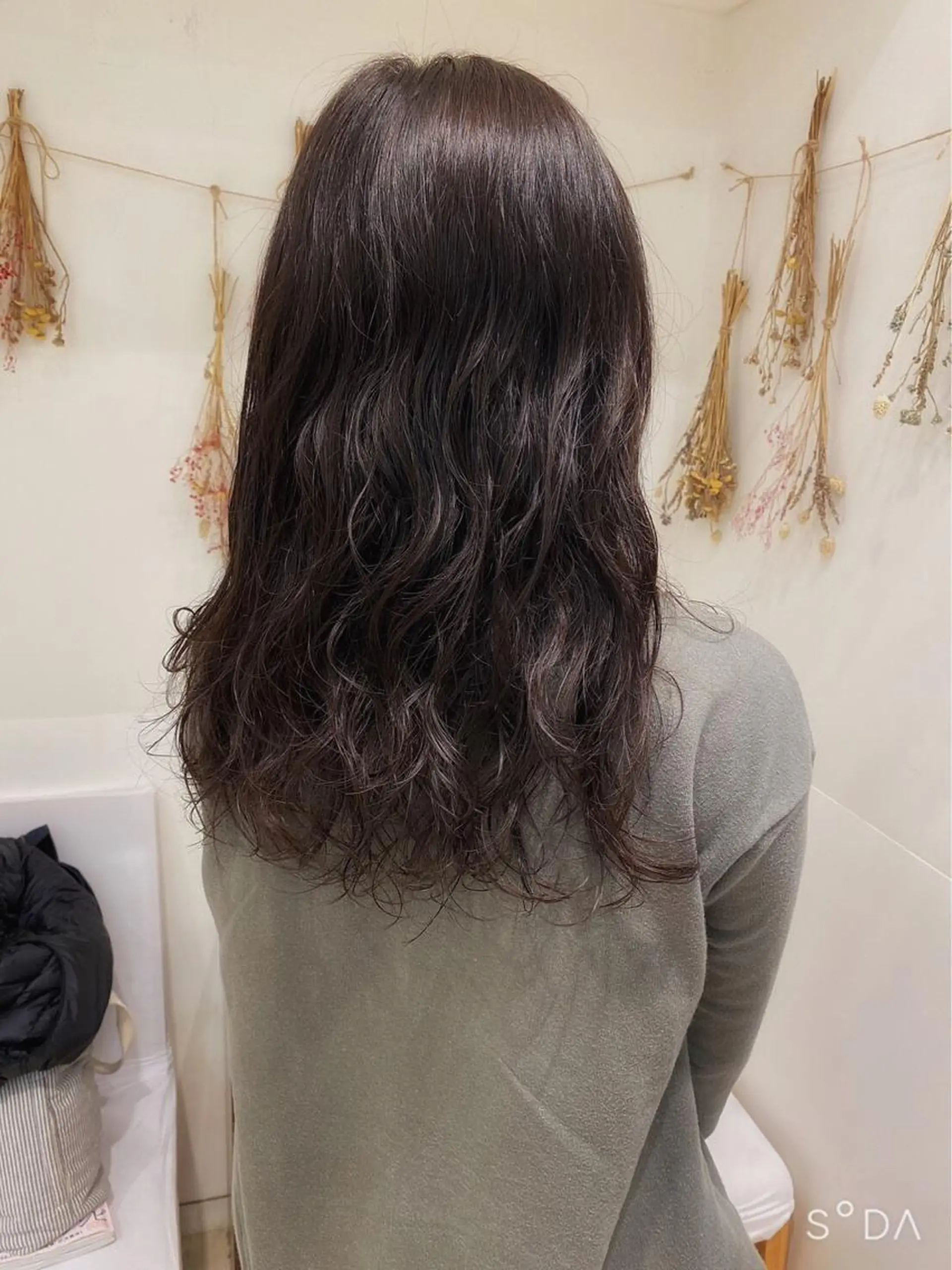 セミロング カラー セミロングパーマ はだゆうき @hadadan08のヘアスタイル