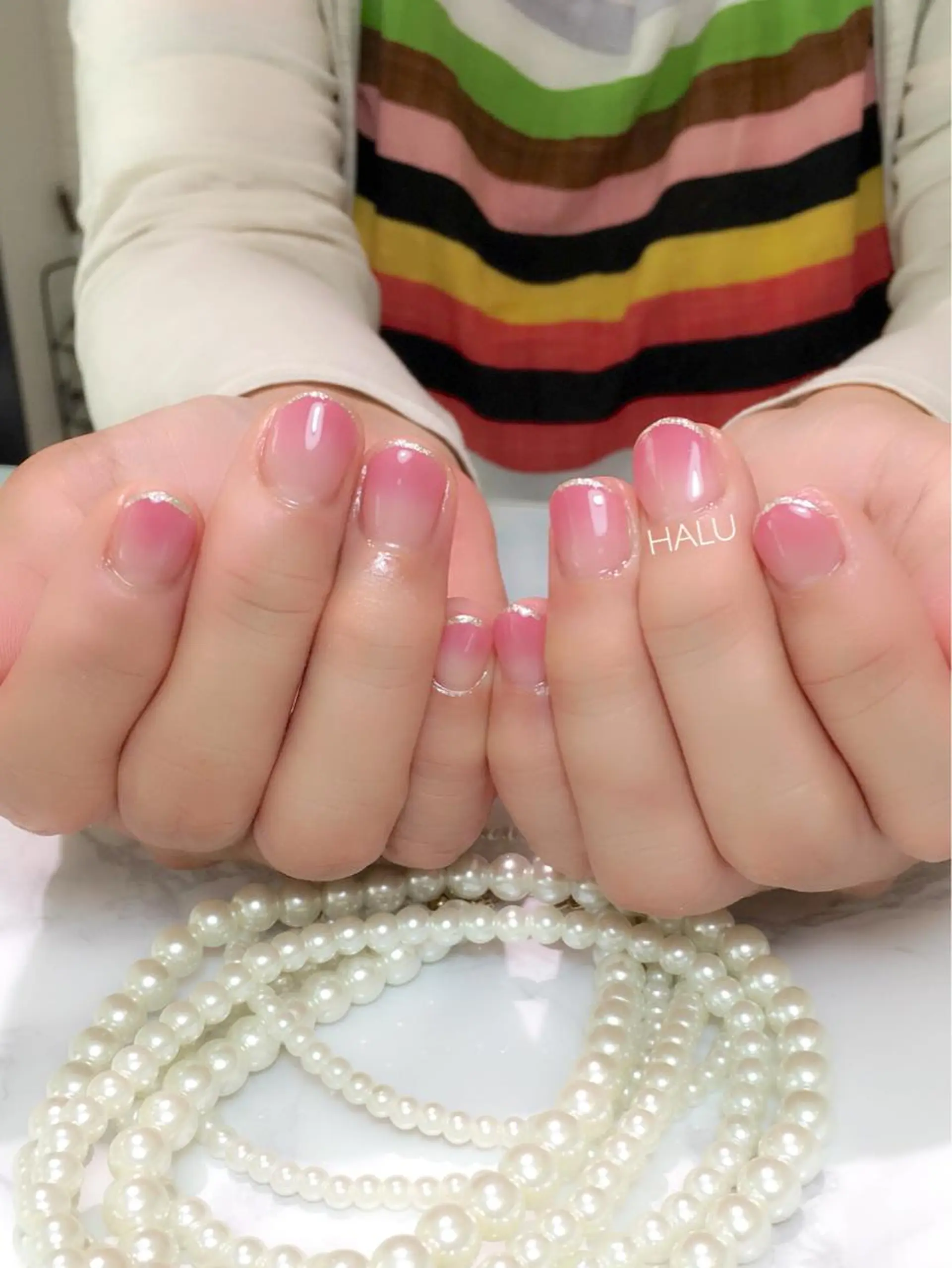 ネイル フレンチネイル ゴールド グラデーション ピンク ぷっくりネイル HALU ハルのネイルデザイン