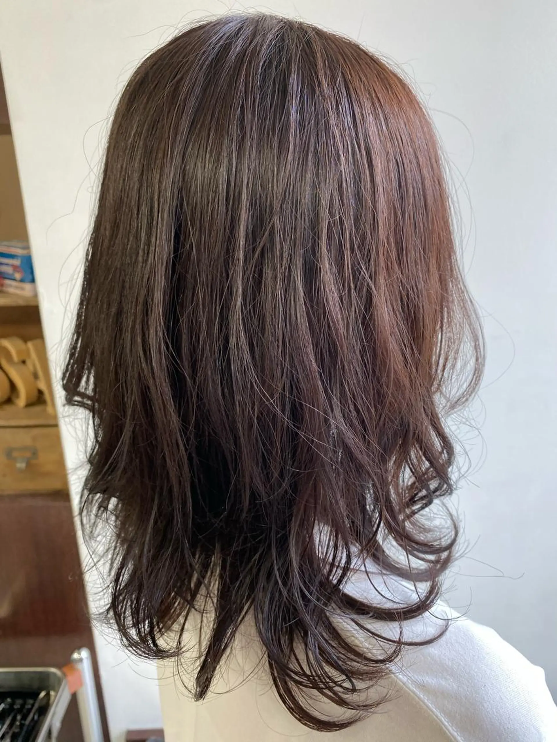 セミロング 鈴木 明花のヘアスタイル