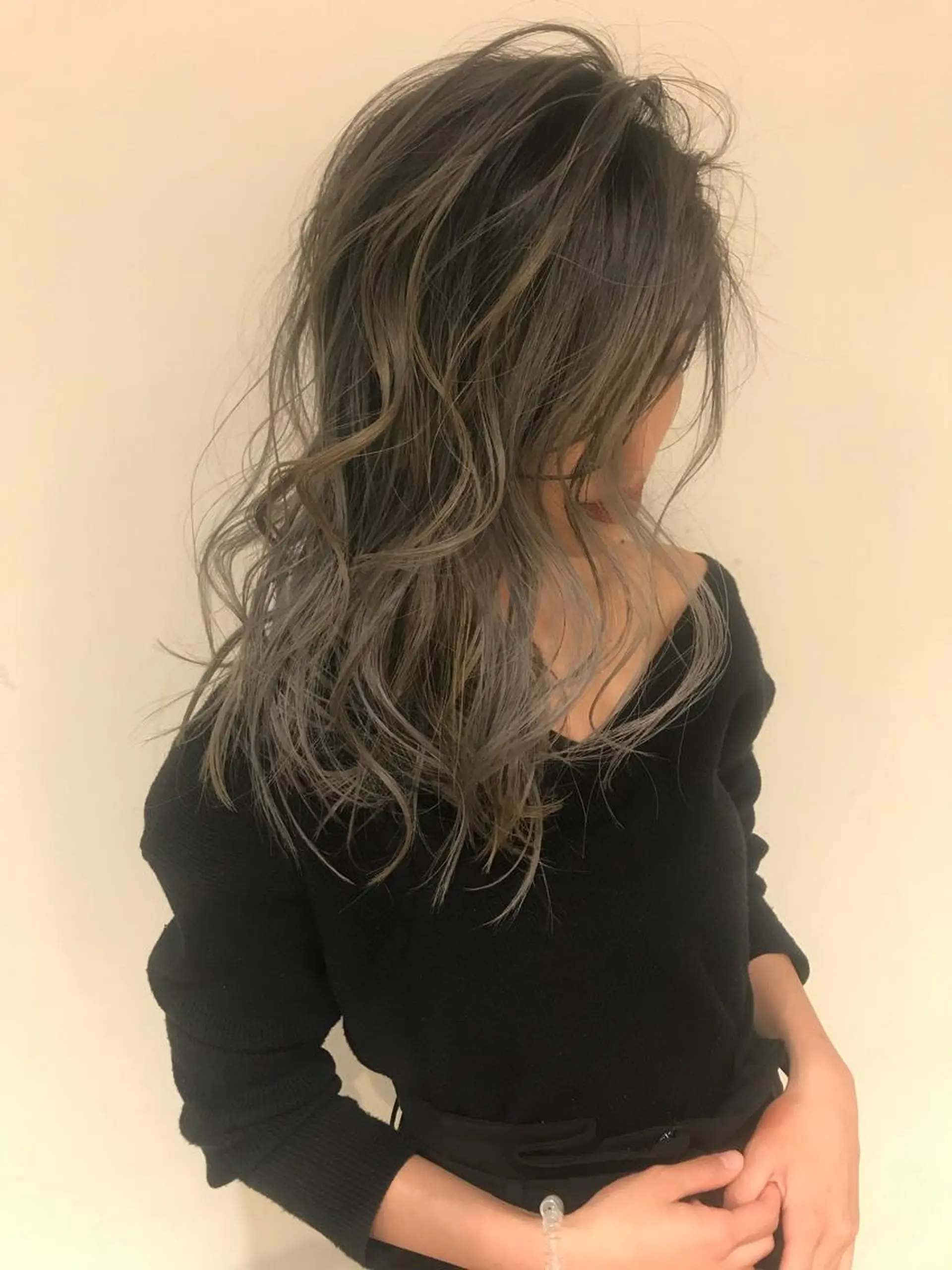 セミロング カラー AMI Hair  supply所属・髪質改善カラー 韓国風レイヤーのヘアスタイル