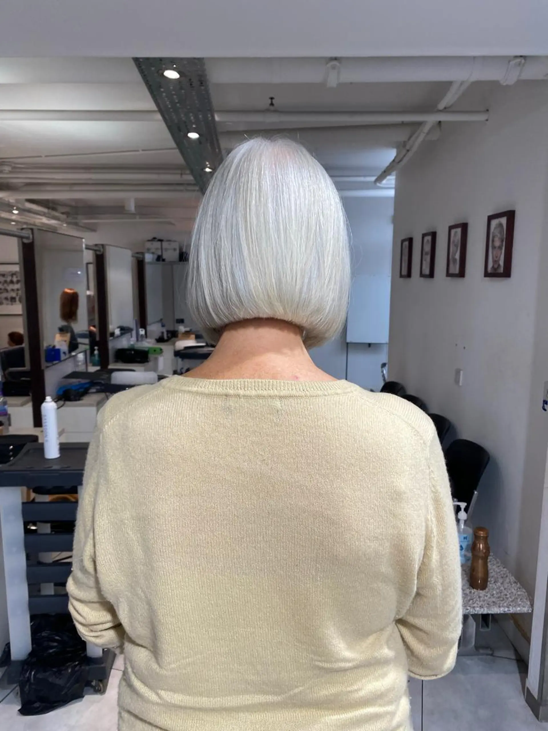 ショート ショート、ボブ専門 オサナイのヘアスタイル