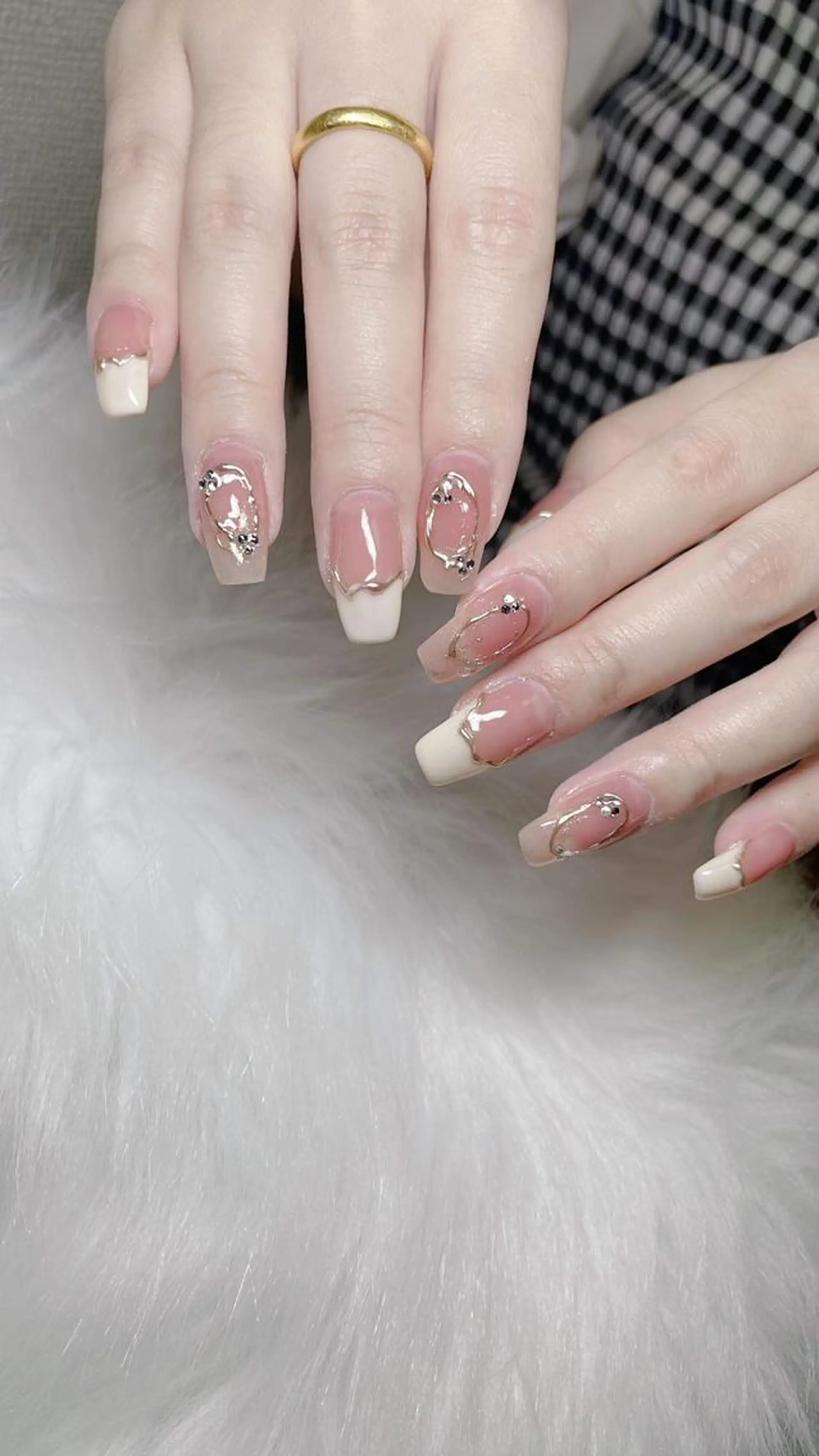 ネイル アートネイル 長さ出し フレンチネイル ジェルネイル 韓国ネイル Anh 高田馬場のネイルデザイン