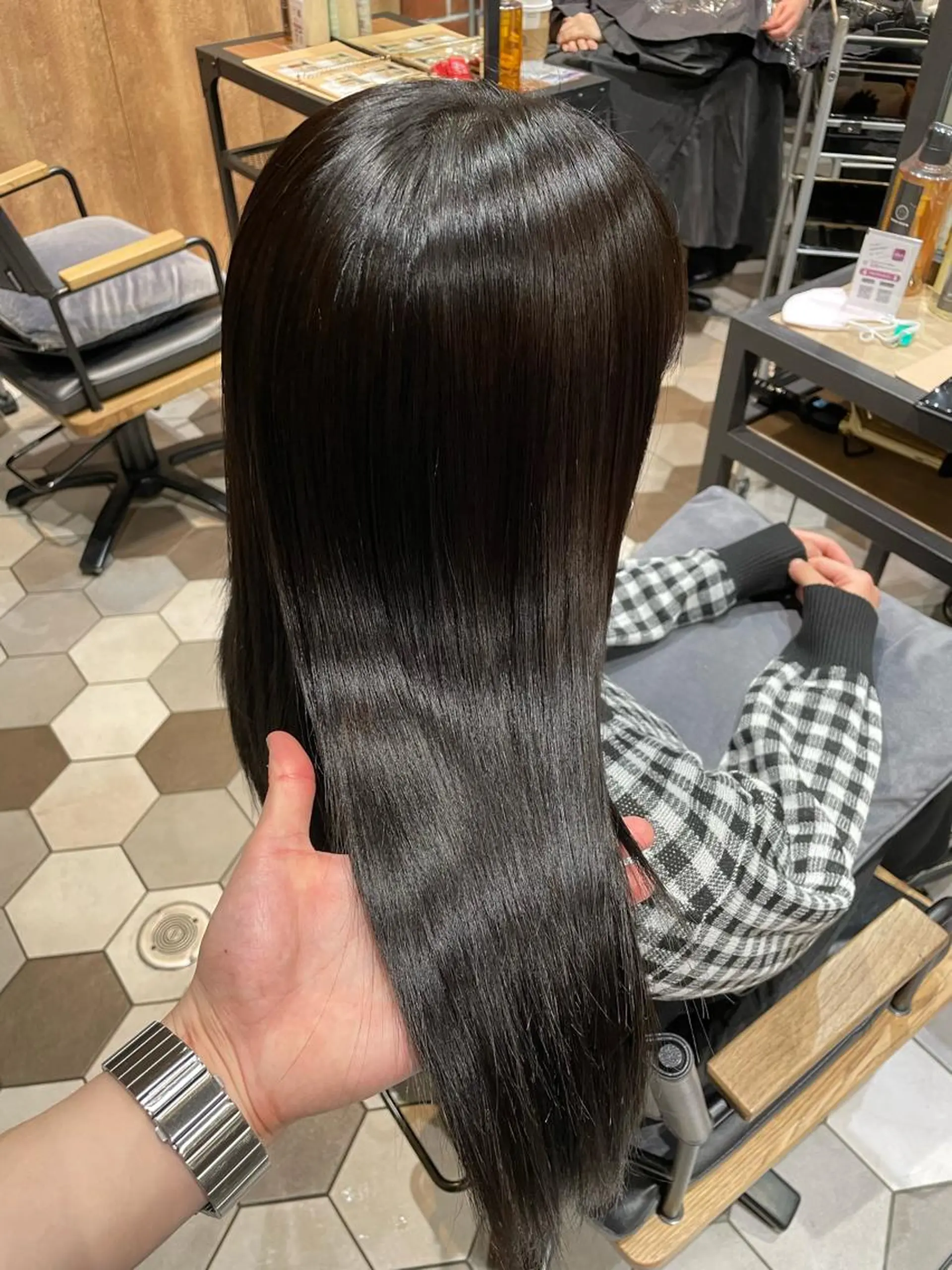 ロング 髪質改善、縮毛矯正 酸性縮毛矯正のヘアスタイル