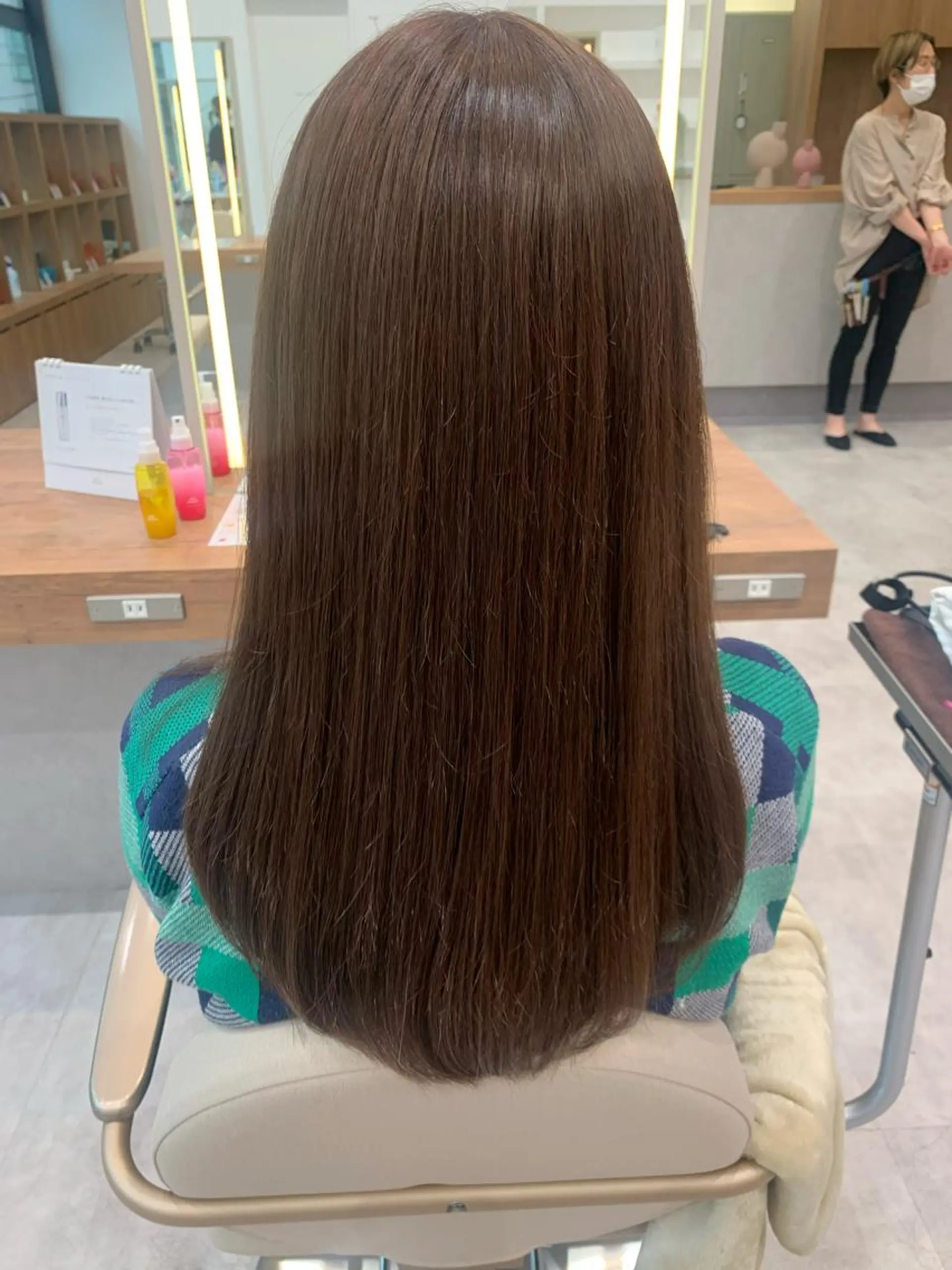 カラー カット トリートメント ヘッドスパ 近 紗理奈のヘアスタイル