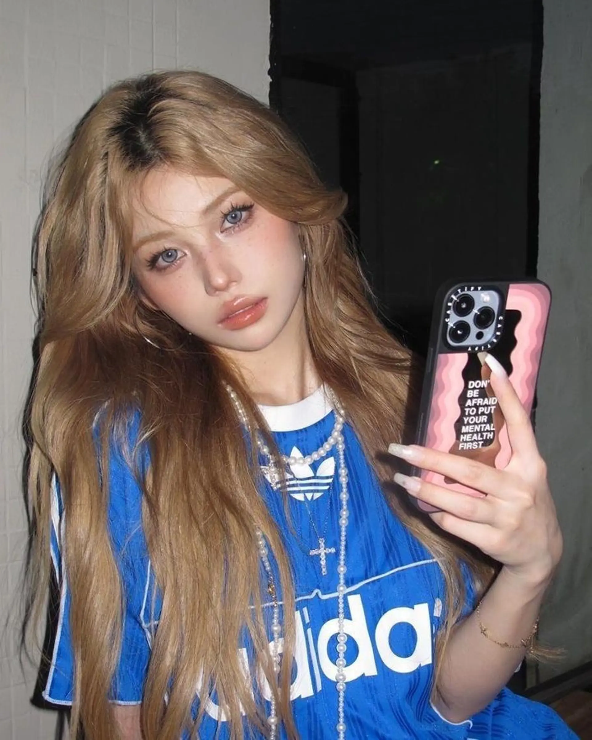 ロング カラー モテ髪💕ハイトーン ベージュ yuriaのヘアスタイル