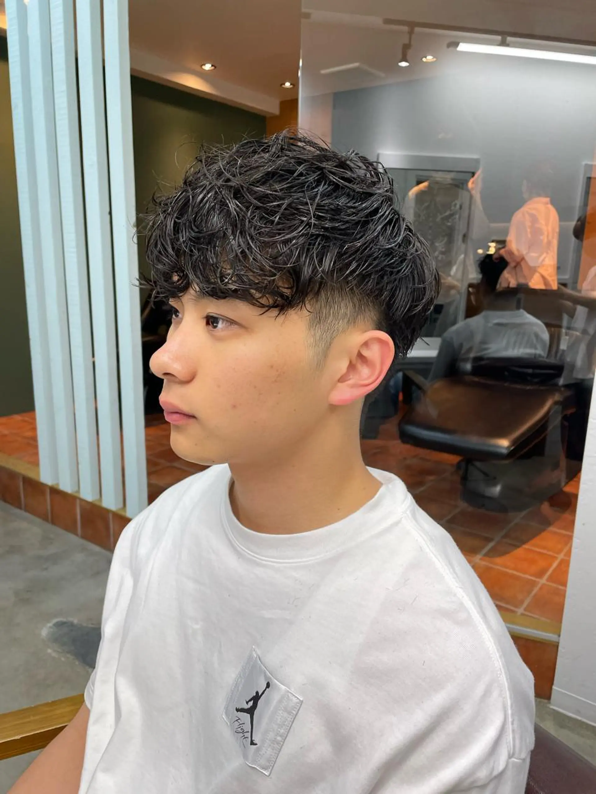 パーマ メンズ スペインカール RIN／韓国ヘア レイヤーカットのヘアスタイル