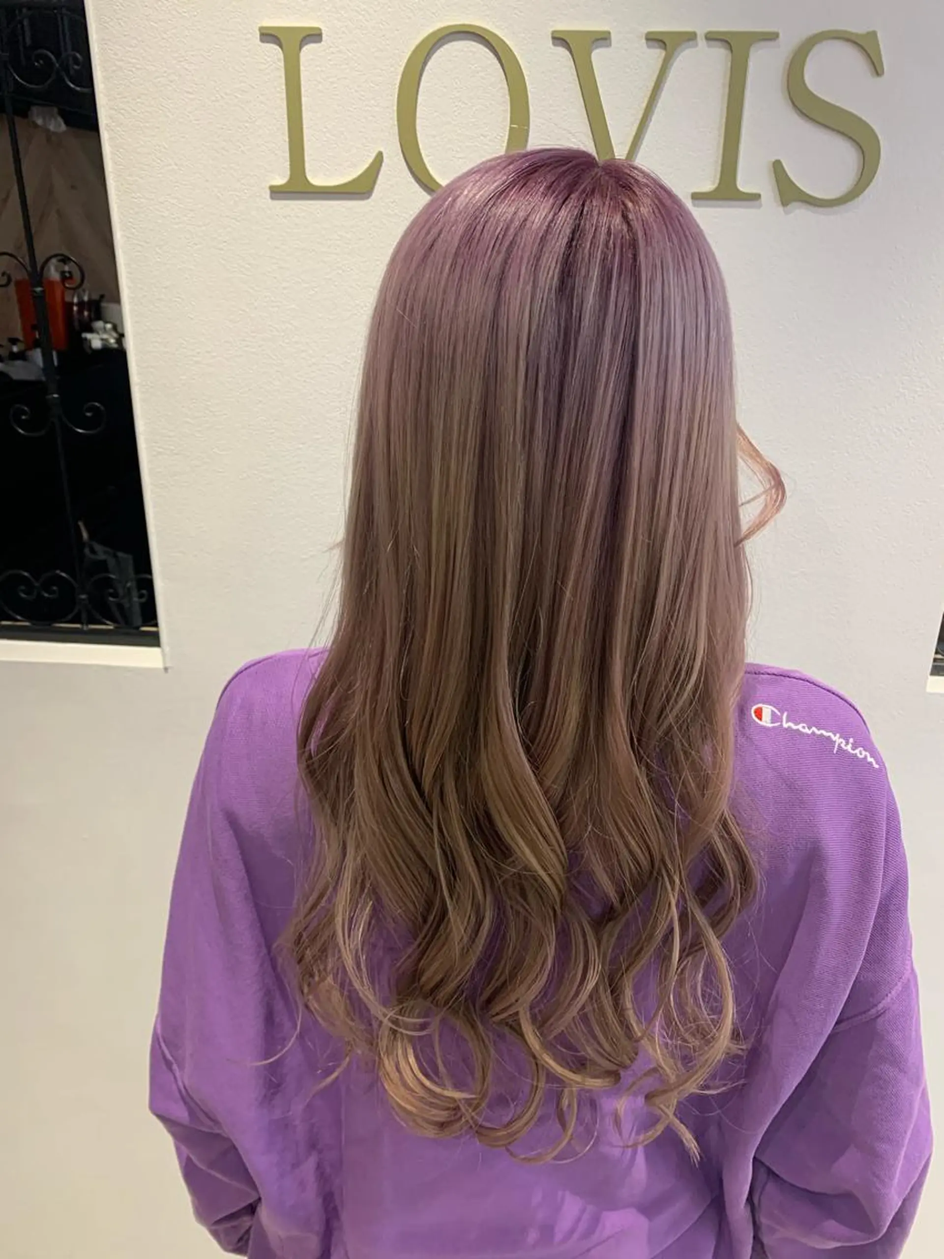 ロング カラー パーマ ヘアアレンジ メンズ キッズ ネイル マツエク・マツパ アイブロウ ピンクカラー カラーマツエク ピンク 🤍韓国風/艶髪🤍 鳥越美羽のヘアスタイル