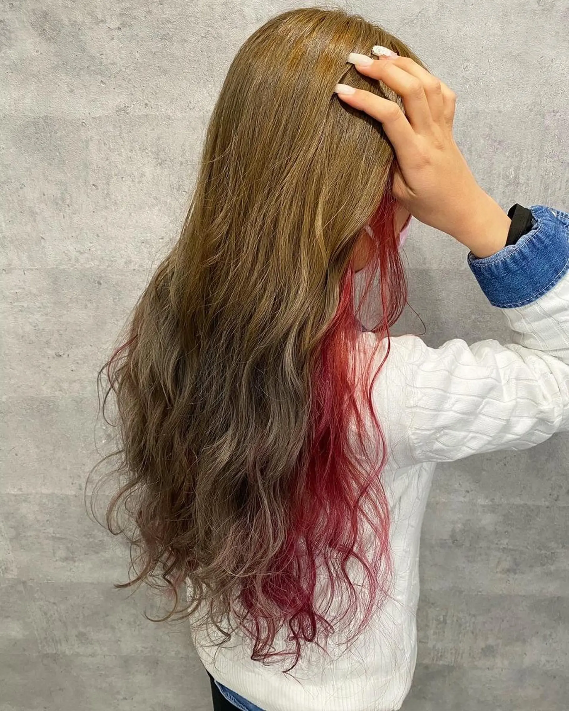 ロング _WHITE 天神店のヘアスタイル