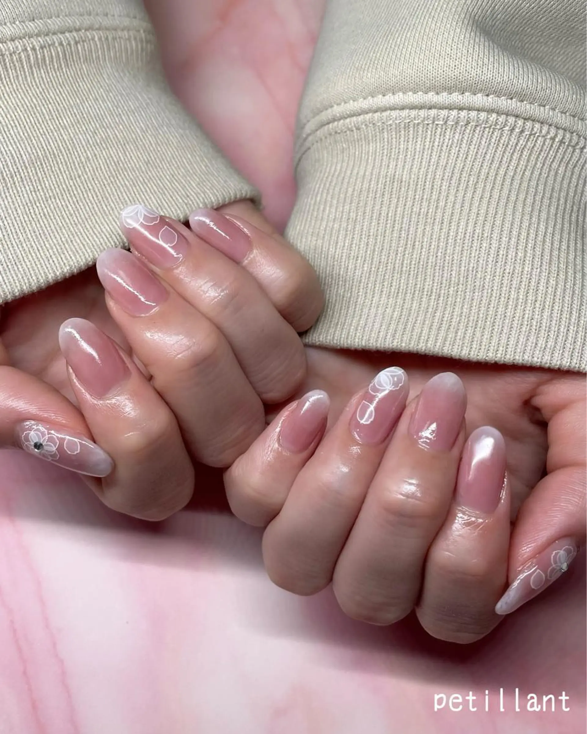 ネイル アートネイル シンプルネイル petillant所属・nail salon petillantのネイルデザイン