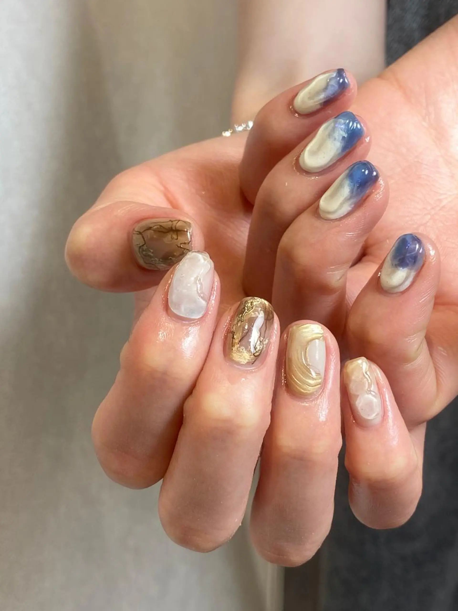 ネイル ハンドネイル NINEnami ニュアンスネイルのネイルデザイン