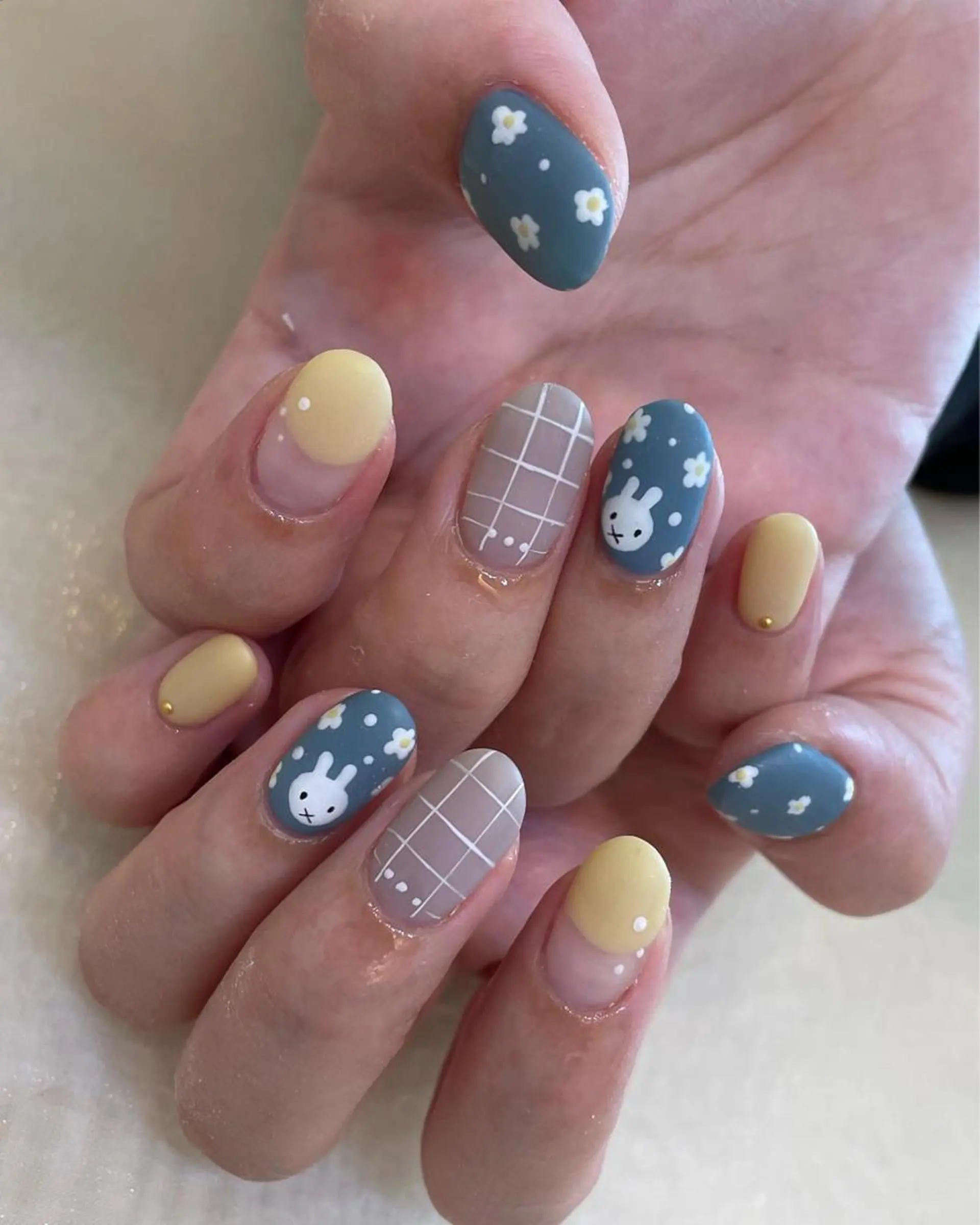 ネイル ハンドネイル フットネイル puna nailのネイルデザイン