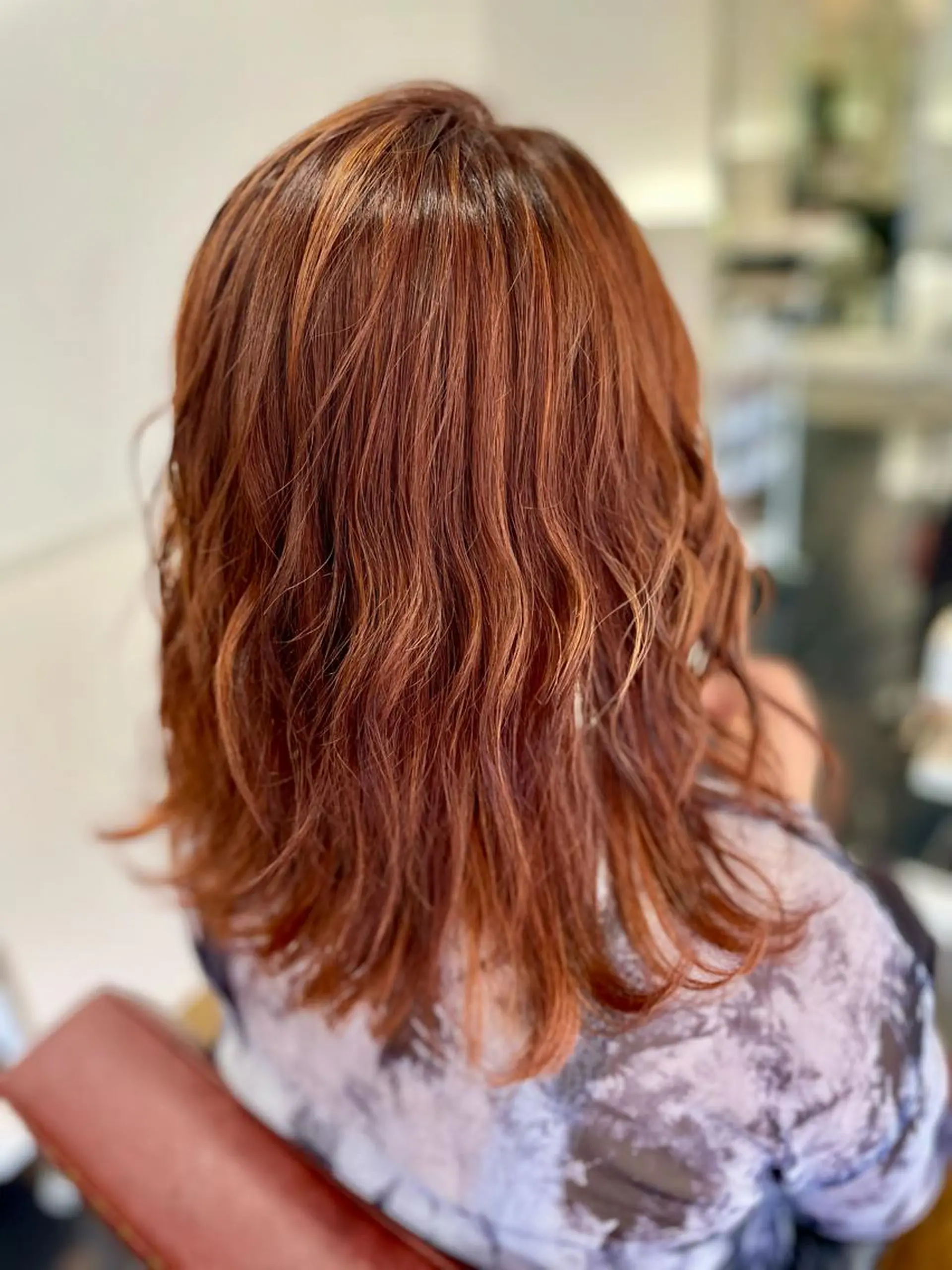 ミディアム カラー オレンジ オレンジピンク ピンクカラー 嶌田 沙紀のヘアスタイル