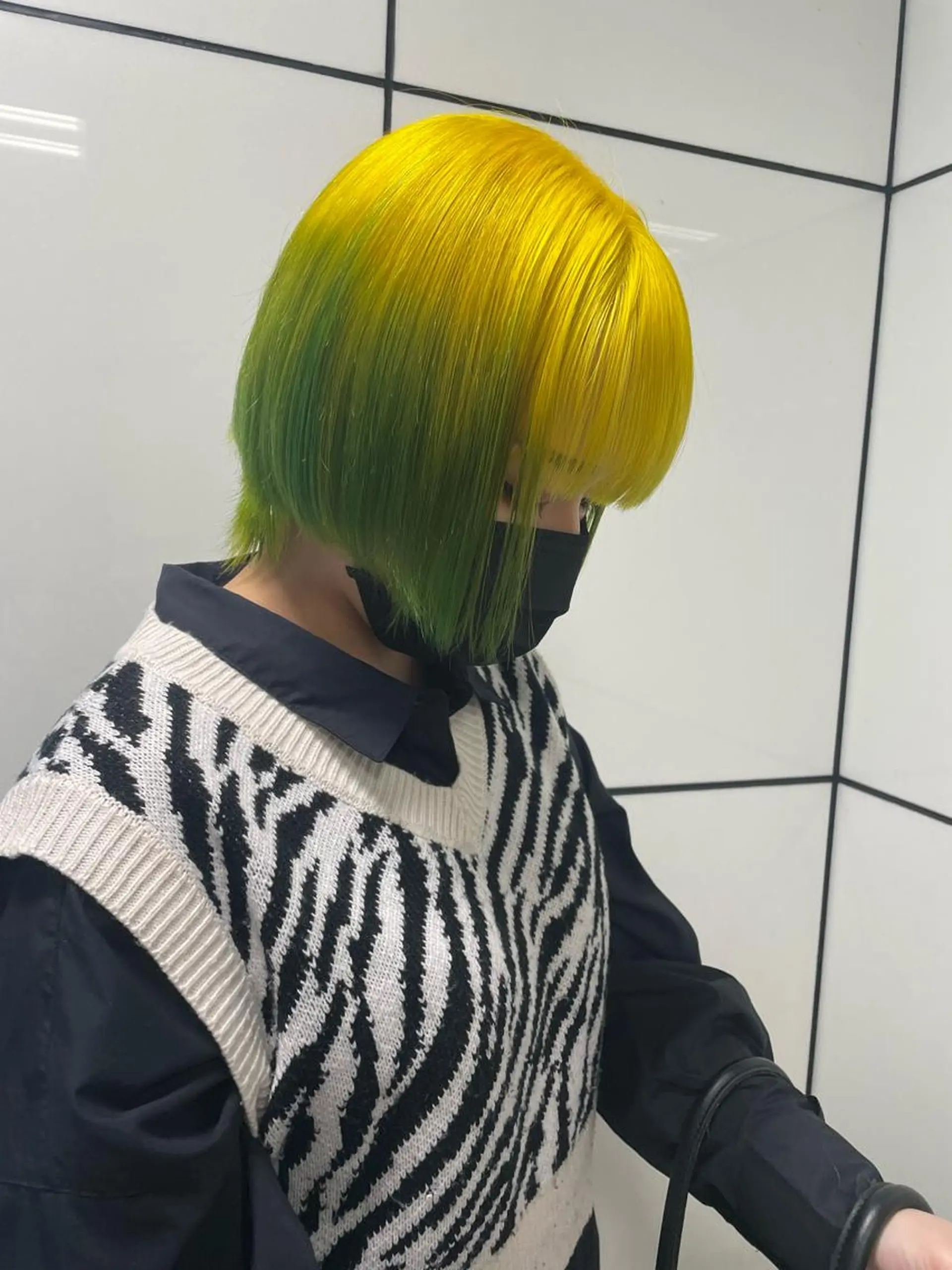 カラー デザインカラー ハイトーンカラー 学生 ヘアカラー メンズ/艶髪/カラー サクラ🌸のヘアスタイル