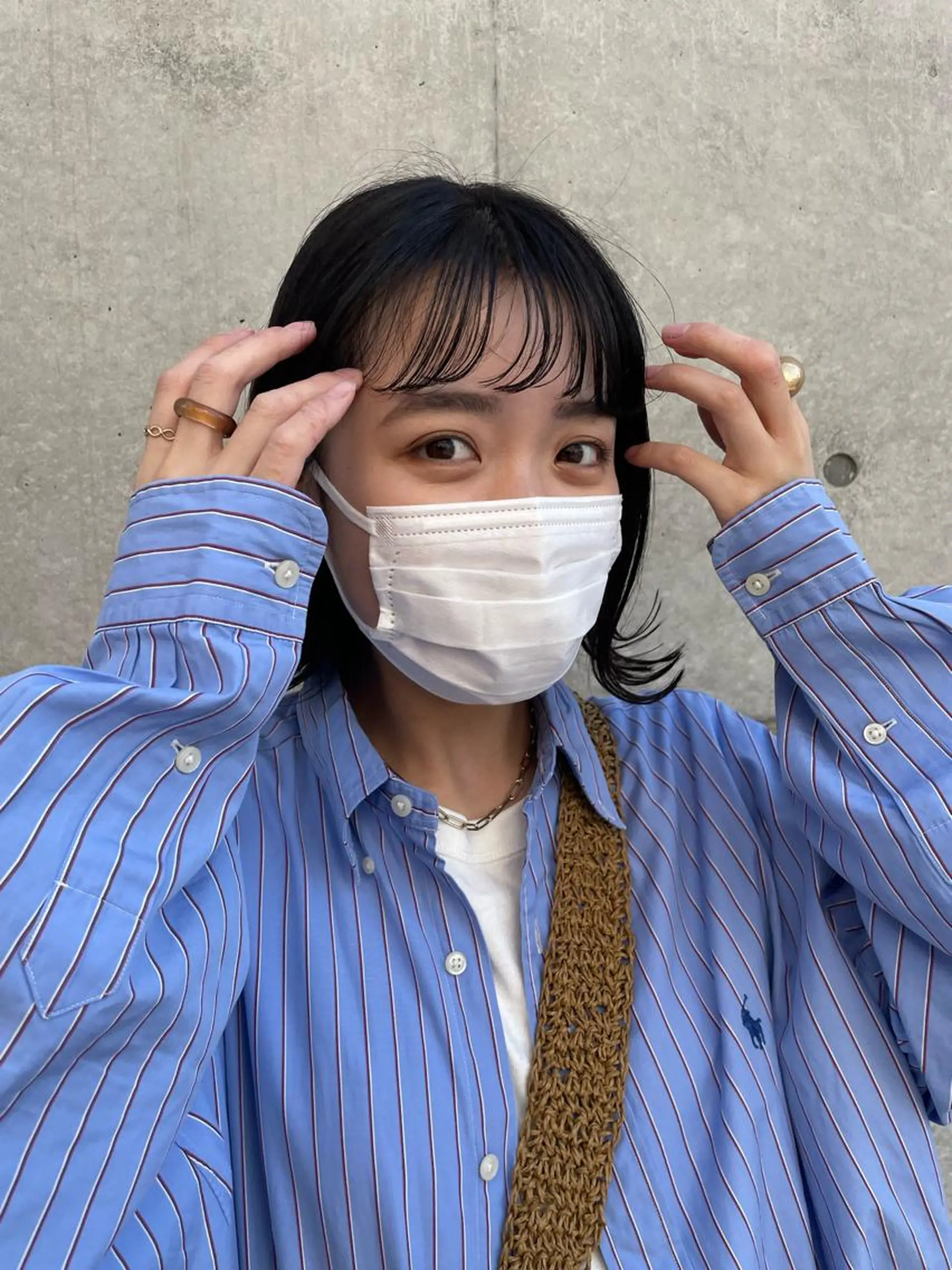 ミディアム カラー シルバー ブリーチ/レイヤー 💙ayame💙のヘアスタイル