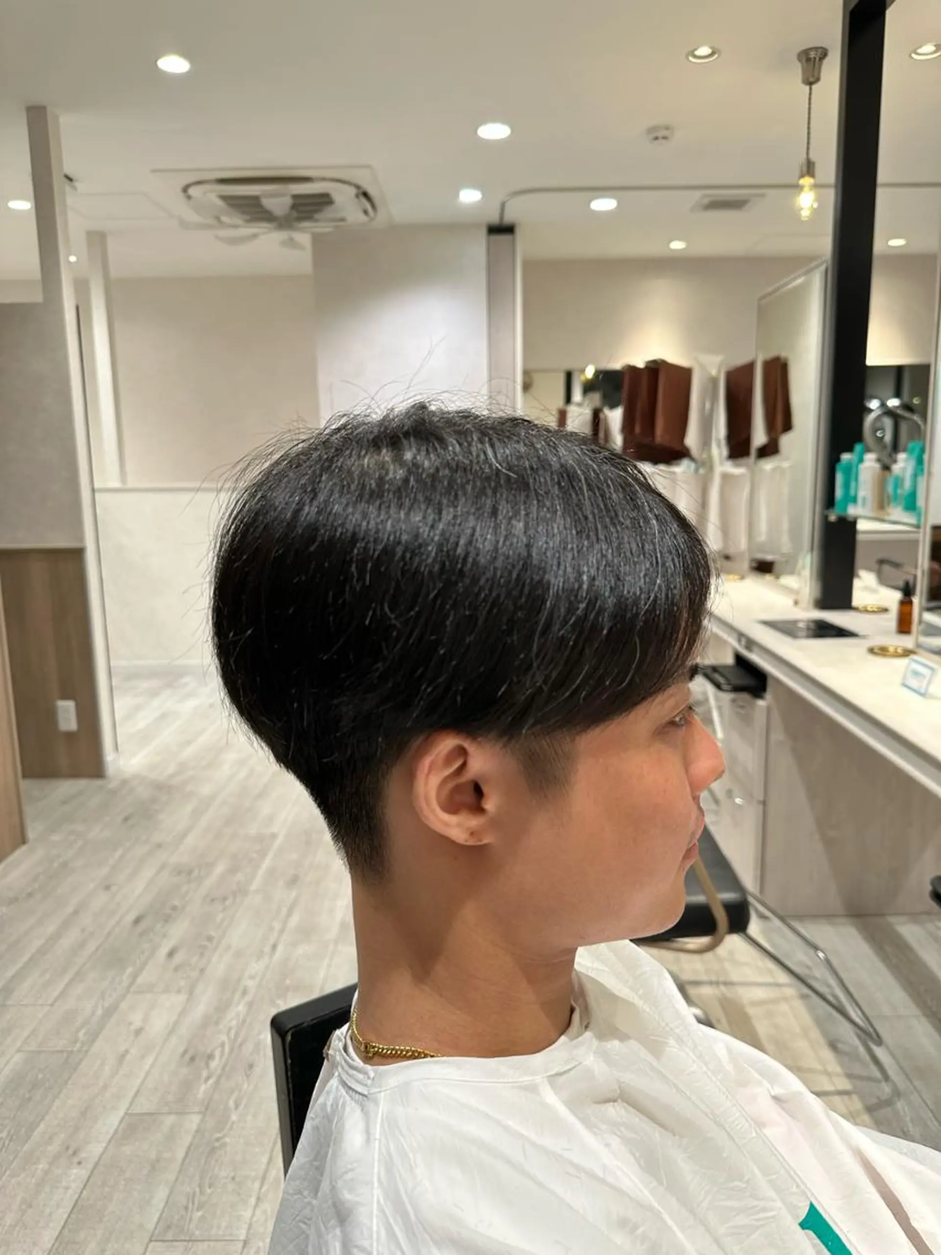 ショート SALOWIN 原宿 iori所属・🌟原宿指名No.1 センターパート⭐️のヘアスタイル