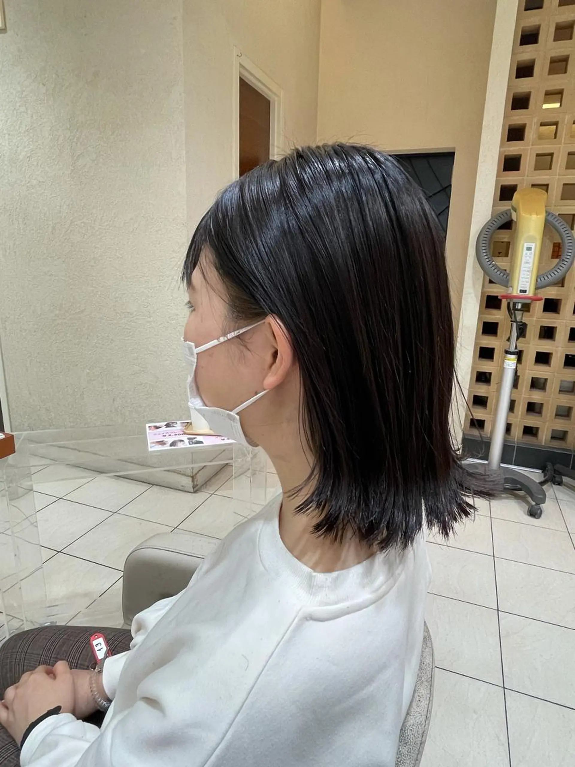 ミディアム カラー 黒髪 ブルーカラー ブルーブラック カネヒラ リョウスケのヘアスタイル