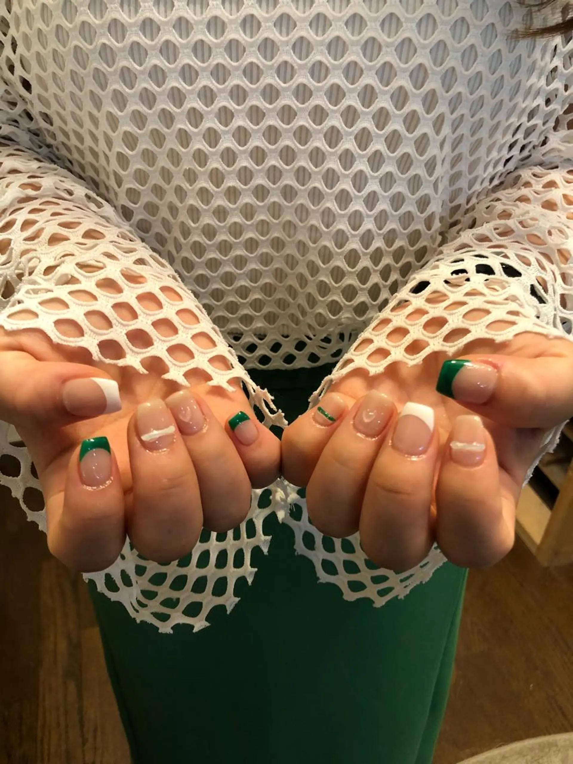 ネイル ハンドネイル フットネイル ハンドケア Nes.Nail所属・Miyagi Asamiのネイルデザイン