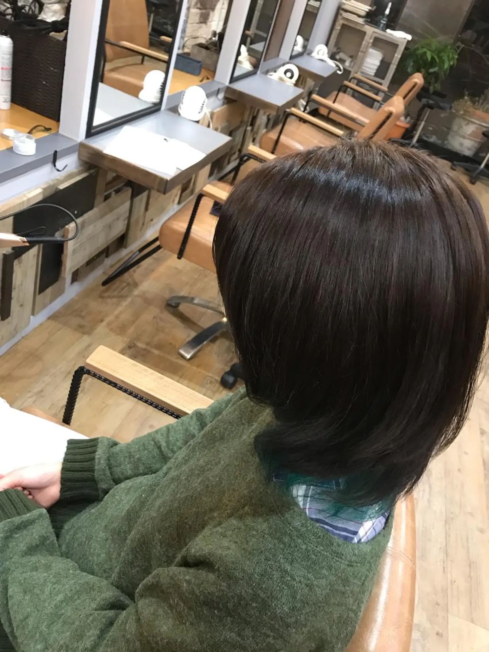 ミディアム カラー アッシュ ハイライトカラー ハイライト 特殊カラー特化 ✂️SHIAN フジのヘアスタイル