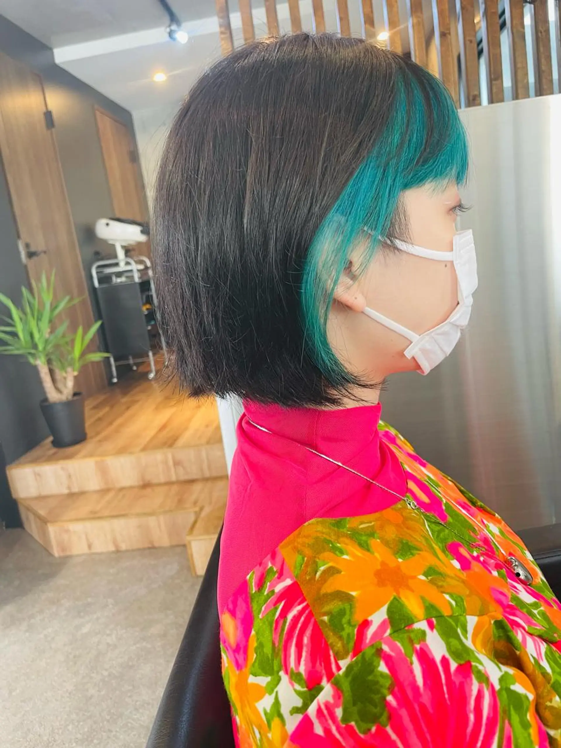 ショート カラー ショートボブ ハンサムショート アディクシーカラー ブルーカラー ダークグレー カット ヘアカラー トリートメント ショートボブ縮毛矯正 髪質改善のプロ山道潤のヘアスタイル