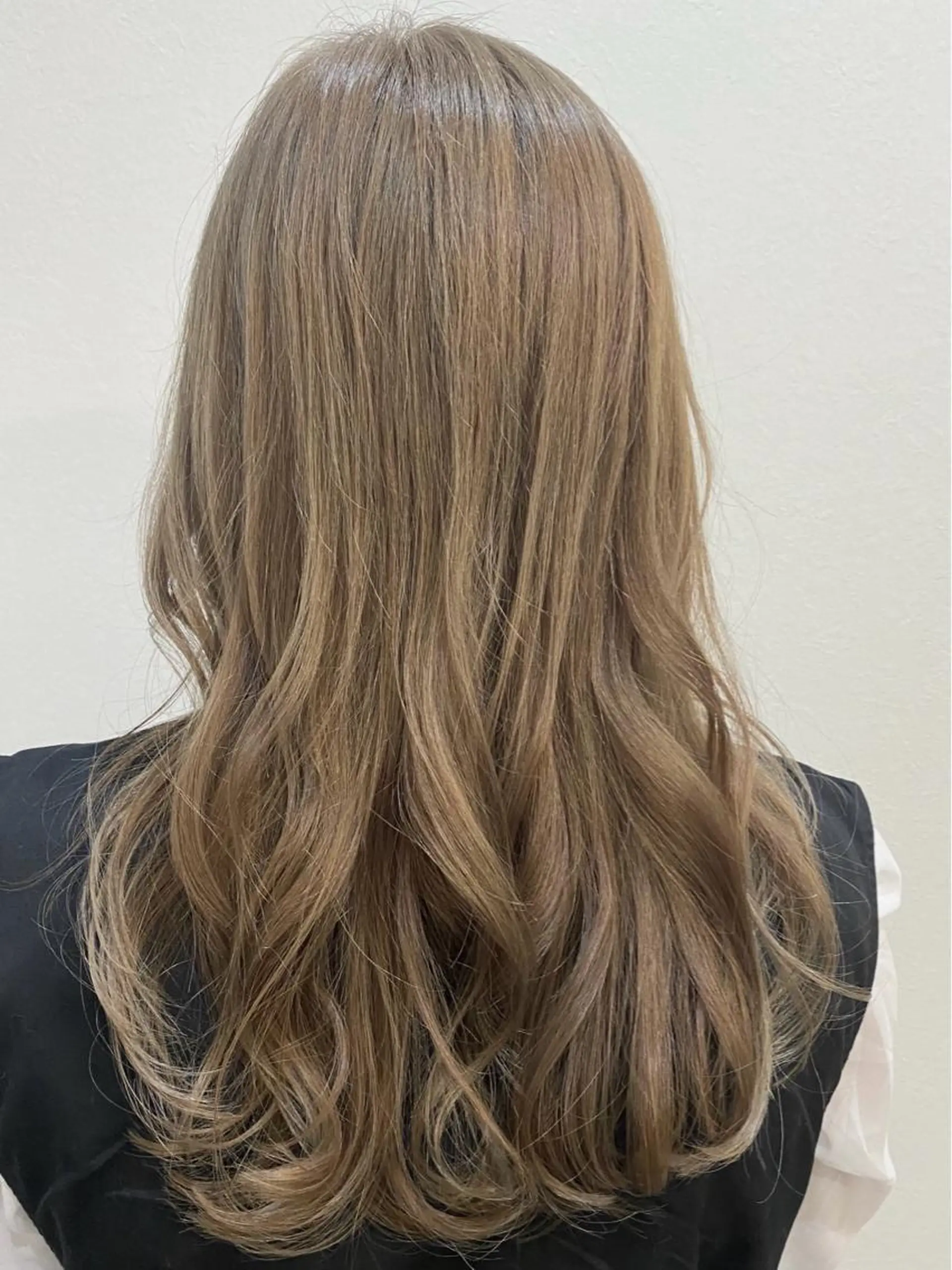 ロング カット ヘアカラー トリートメント 大村 凪のヘアスタイル