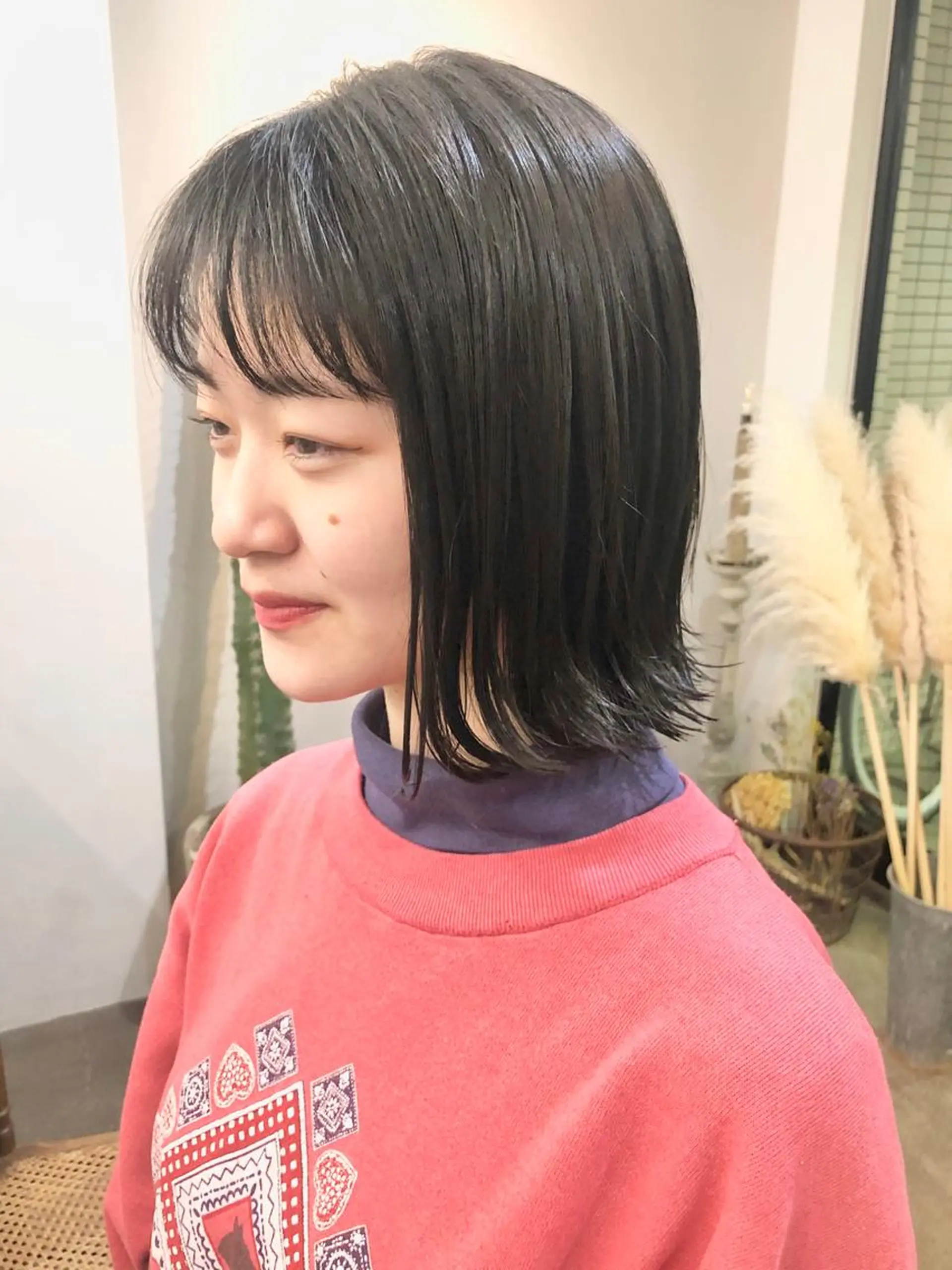 ショート カラー 切りっぱなしボブ 透明感カラー グレージュ ボブ カット ヘアカラー 千葉 郁也のヘアスタイル