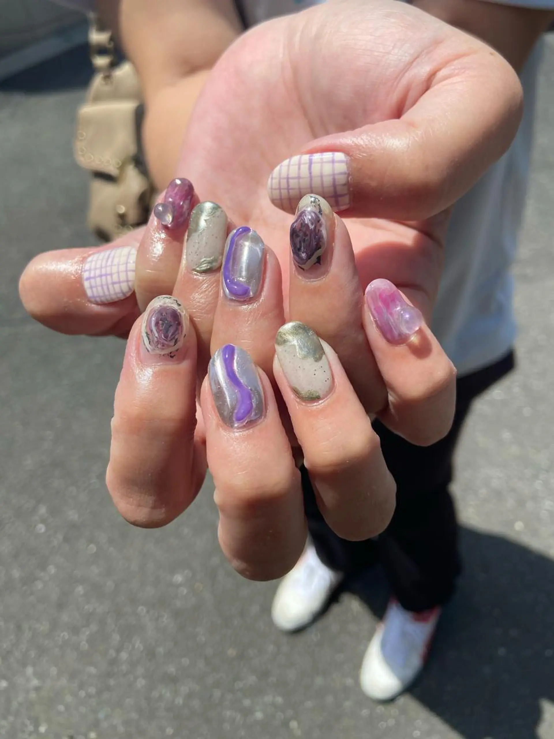 ネイル アートネイル ジェルネイル 氷ネイル・うるうるネイル 韓国ネイル ミラーネイル . unffのネイルデザイン