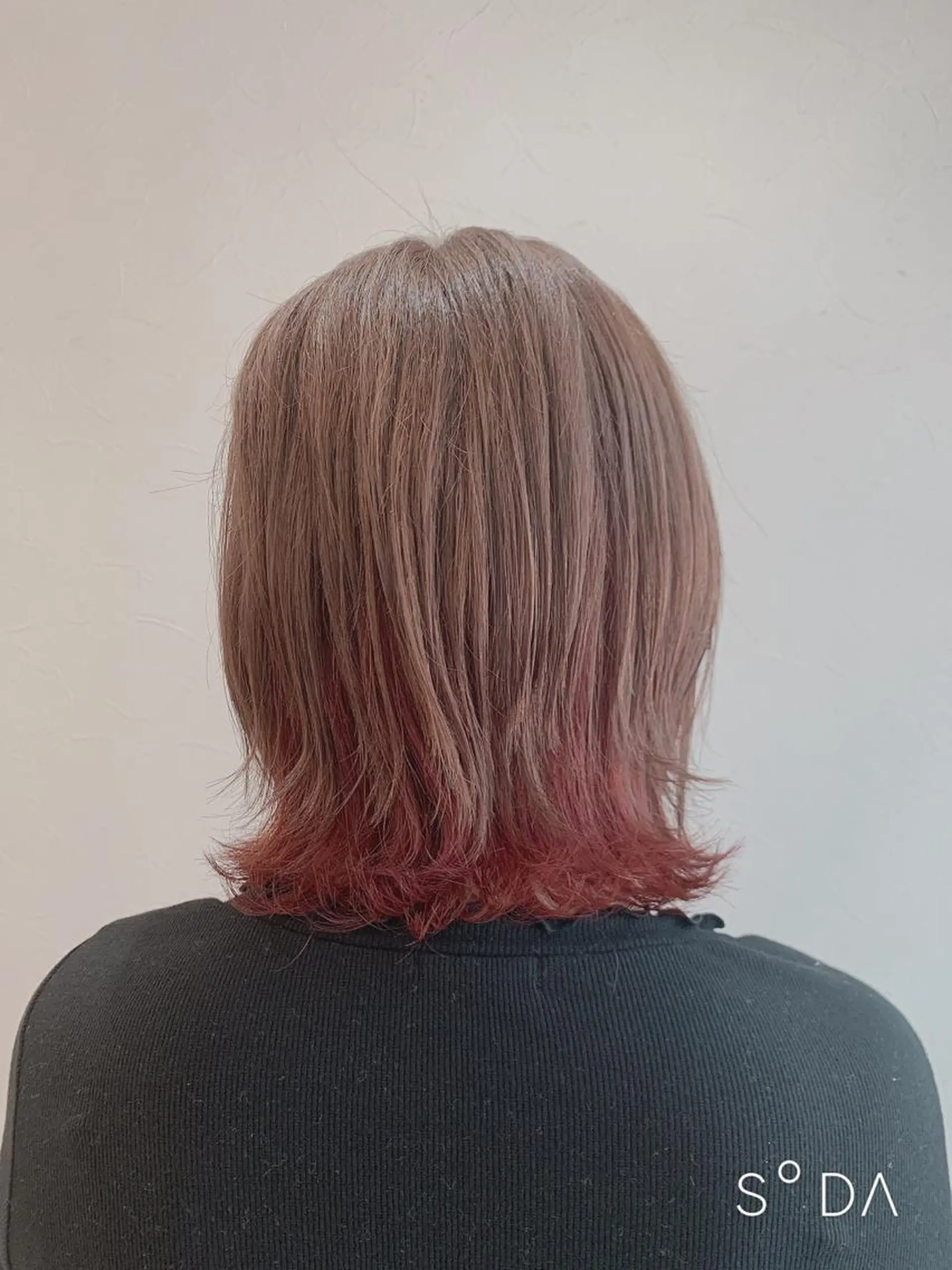 ミディアム 店長ハイトーンカラー 柞山史奈のヘアスタイル