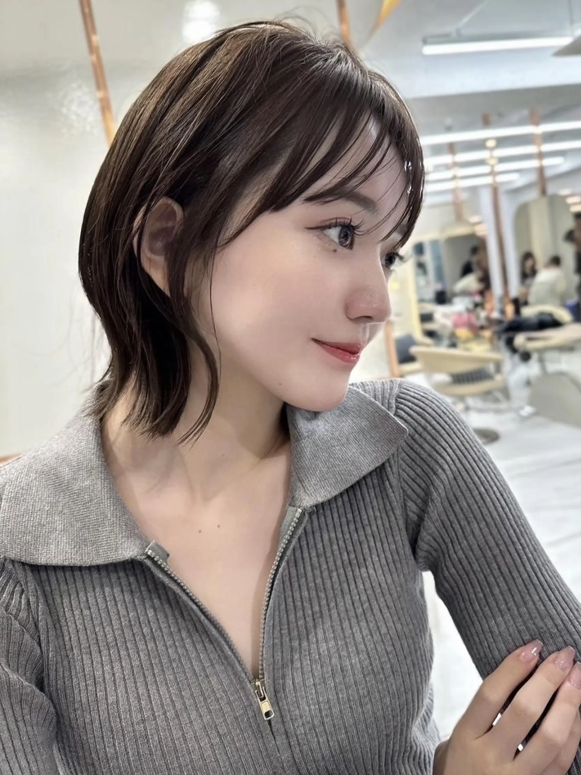 ミディアム カット ヘアカラー トリートメント ロンドガーネット /髪質改善/レイヤーのヘアスタイル