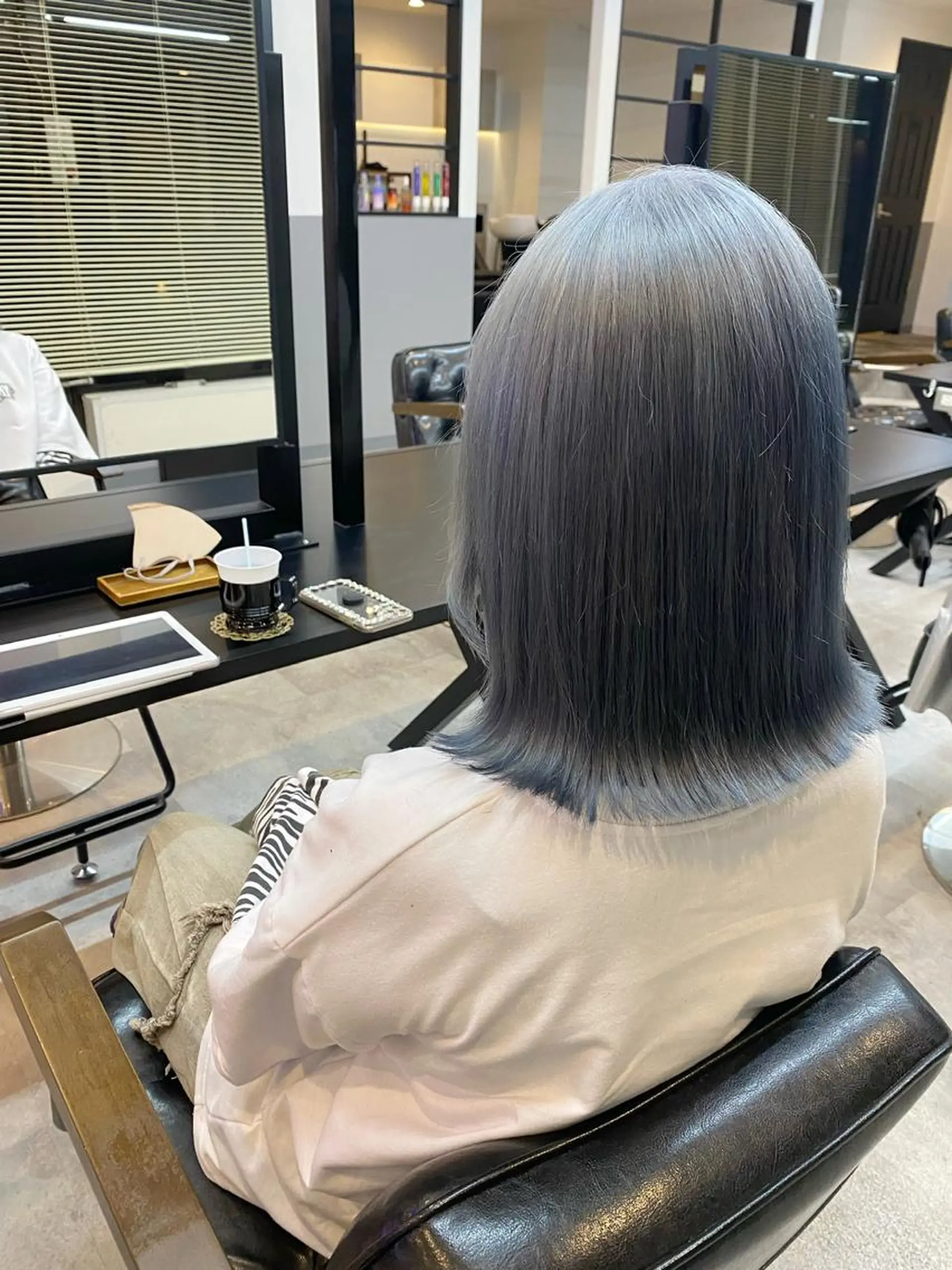 ミディアム ヘアカラー トリートメント ROI 【ロイ】のヘアスタイル