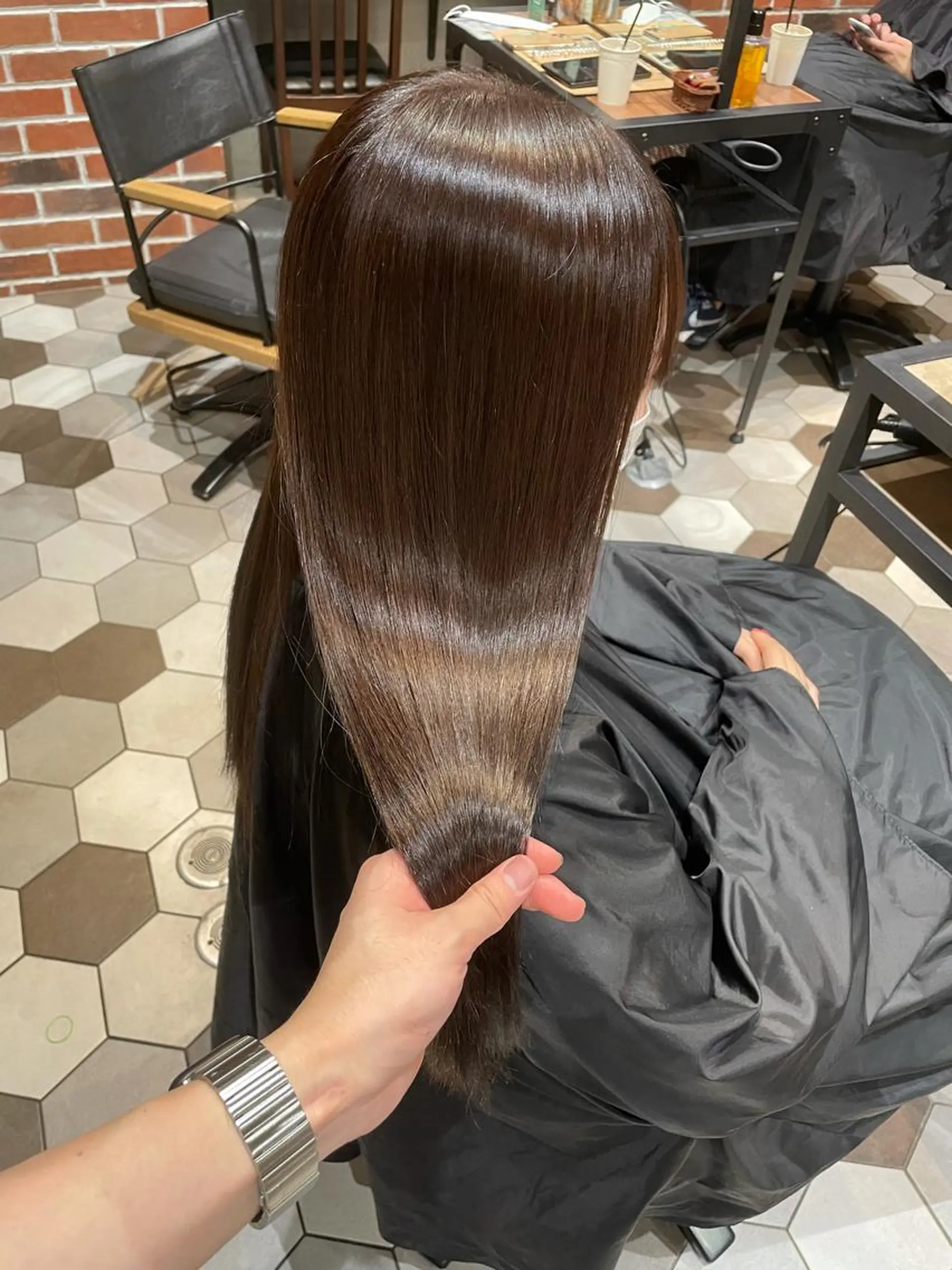 ロング 髪質改善、縮毛矯正 酸性縮毛矯正のヘアスタイル