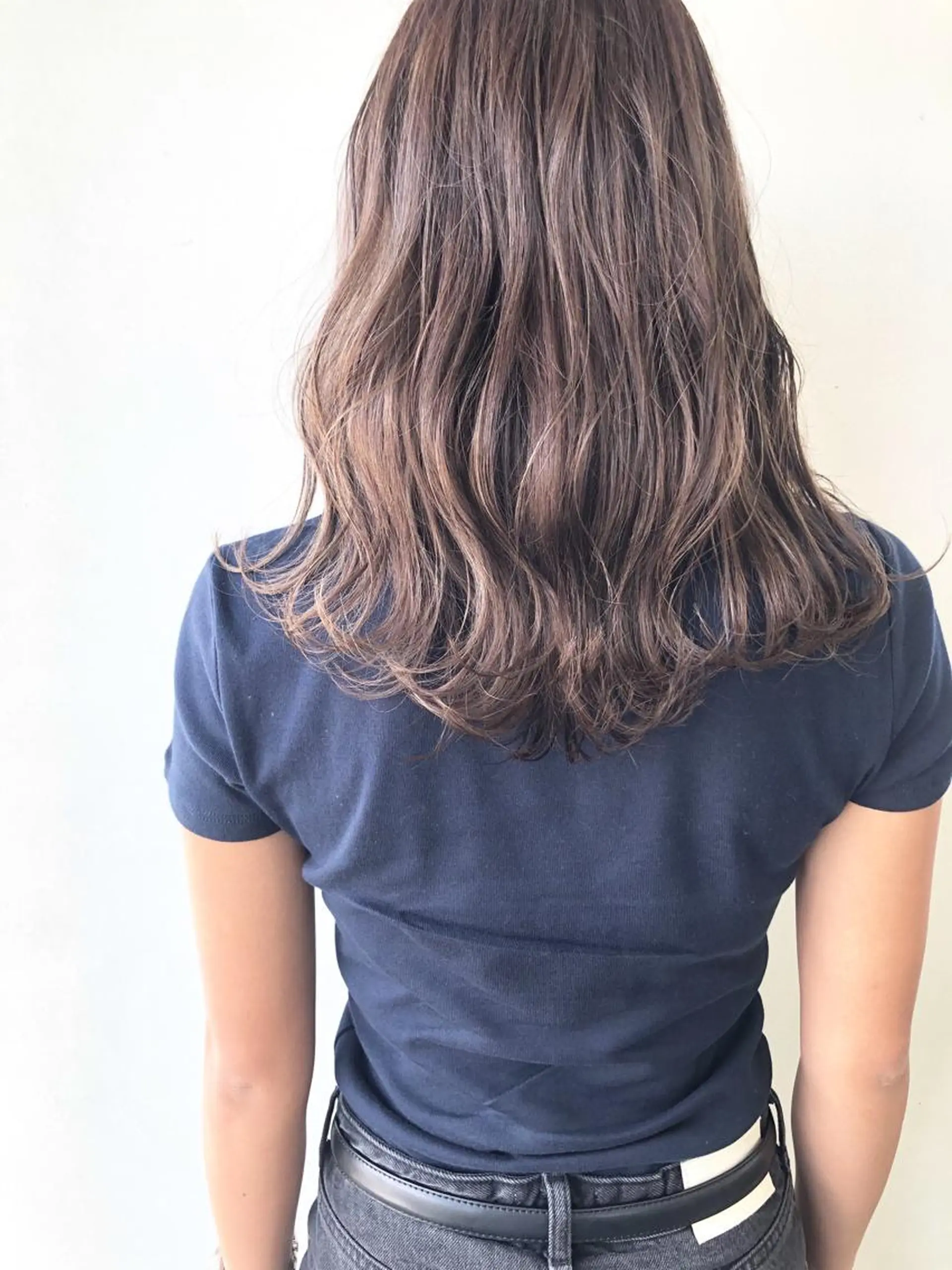 ミディアム ハイライト カット ヘアカラー トリートメント 小澤大輔 YOLO hairのヘアスタイル