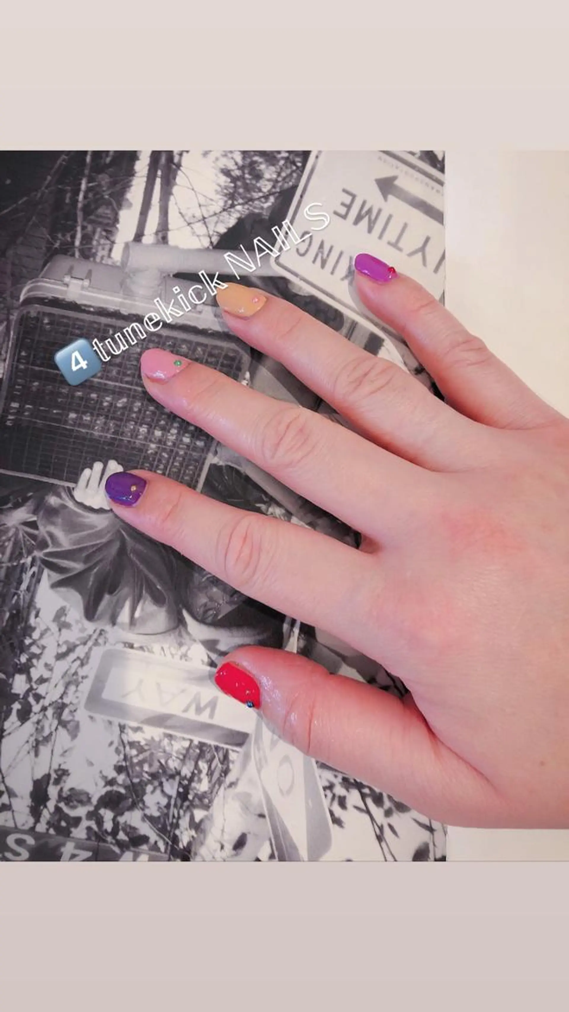 ネイル 4tunekick NAILS(フォーチュンキックネイルズ)所属・光森 淳子のネイルデザイン