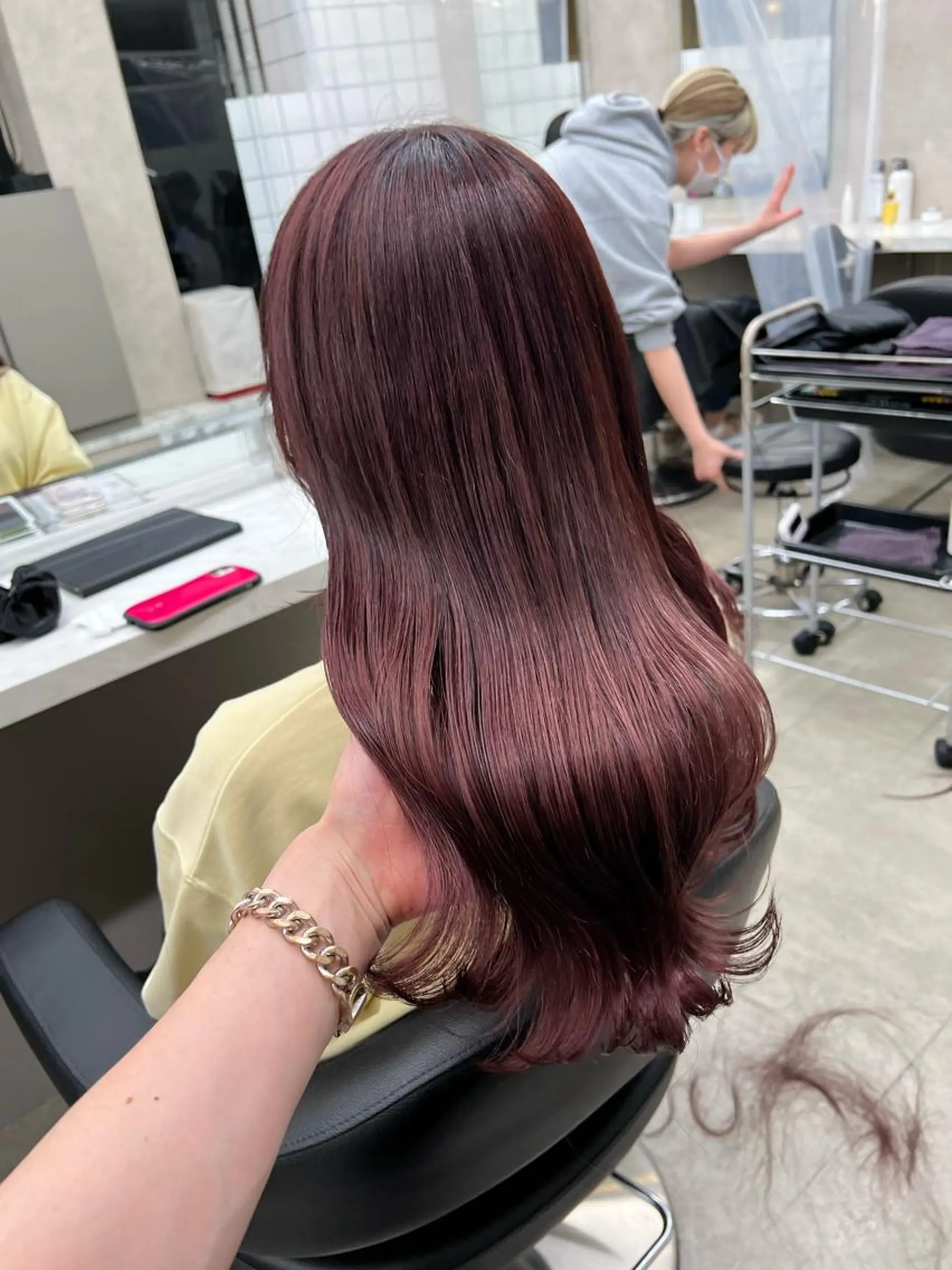 セミロング パーマ ヘアアレンジ メンズ マツエク・マツパ アイブロウ 韓国風ベージュ🤎 赤みなし🌿横浜🤎のヘアスタイル