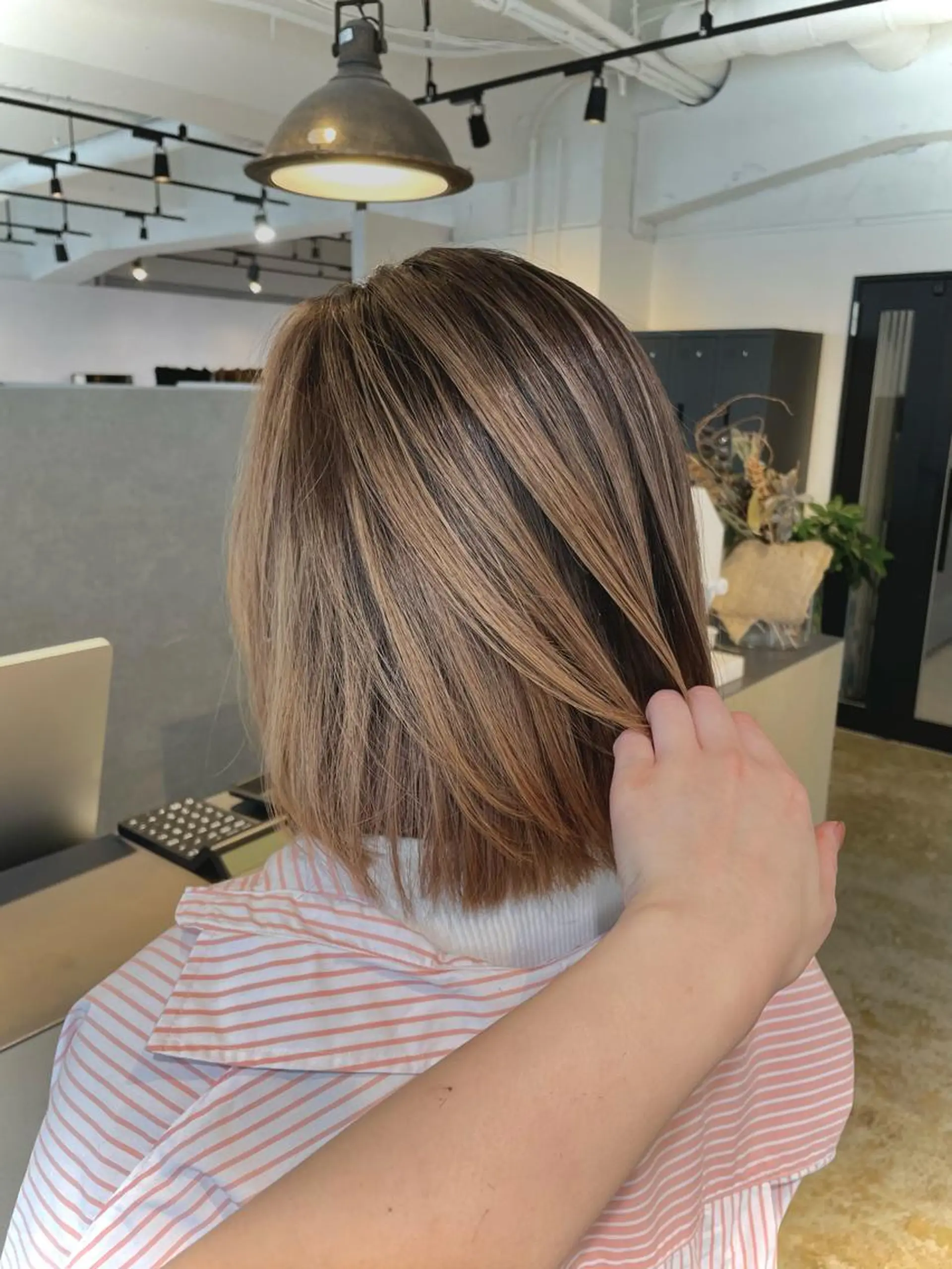 ミディアム レイヤーカット カット ヘアカラー 心斎橋/海外レイヤー 募集中三好玲奈のヘアスタイル