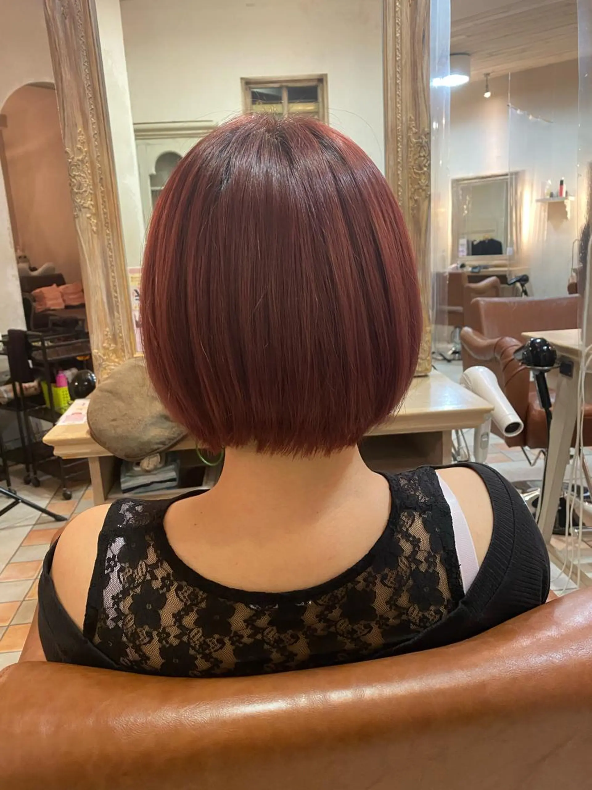 ショート カラー ショートボブ ボブ ショートヘア amie by afloat(エイミーバイアフロート)所属・井上 日菜乃のヘアスタイル