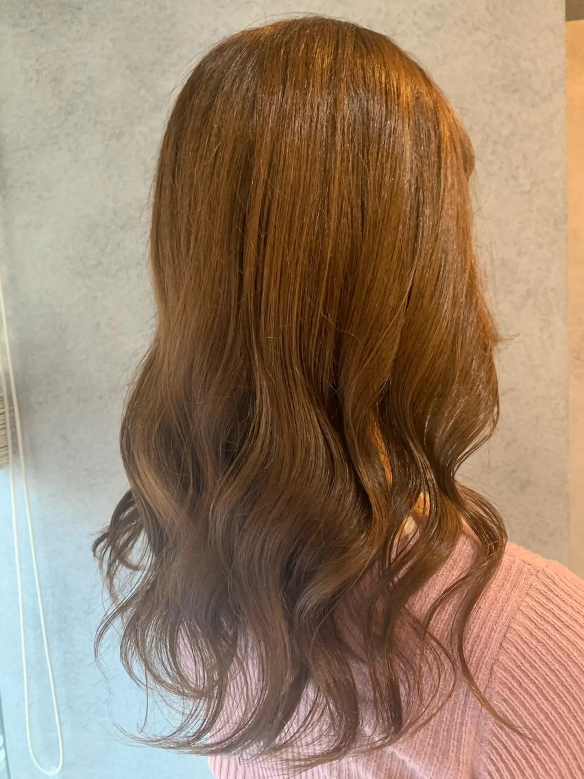 ロング カラー ベージュカラー ヨシンモリ 櫻井 未悠のヘアスタイル