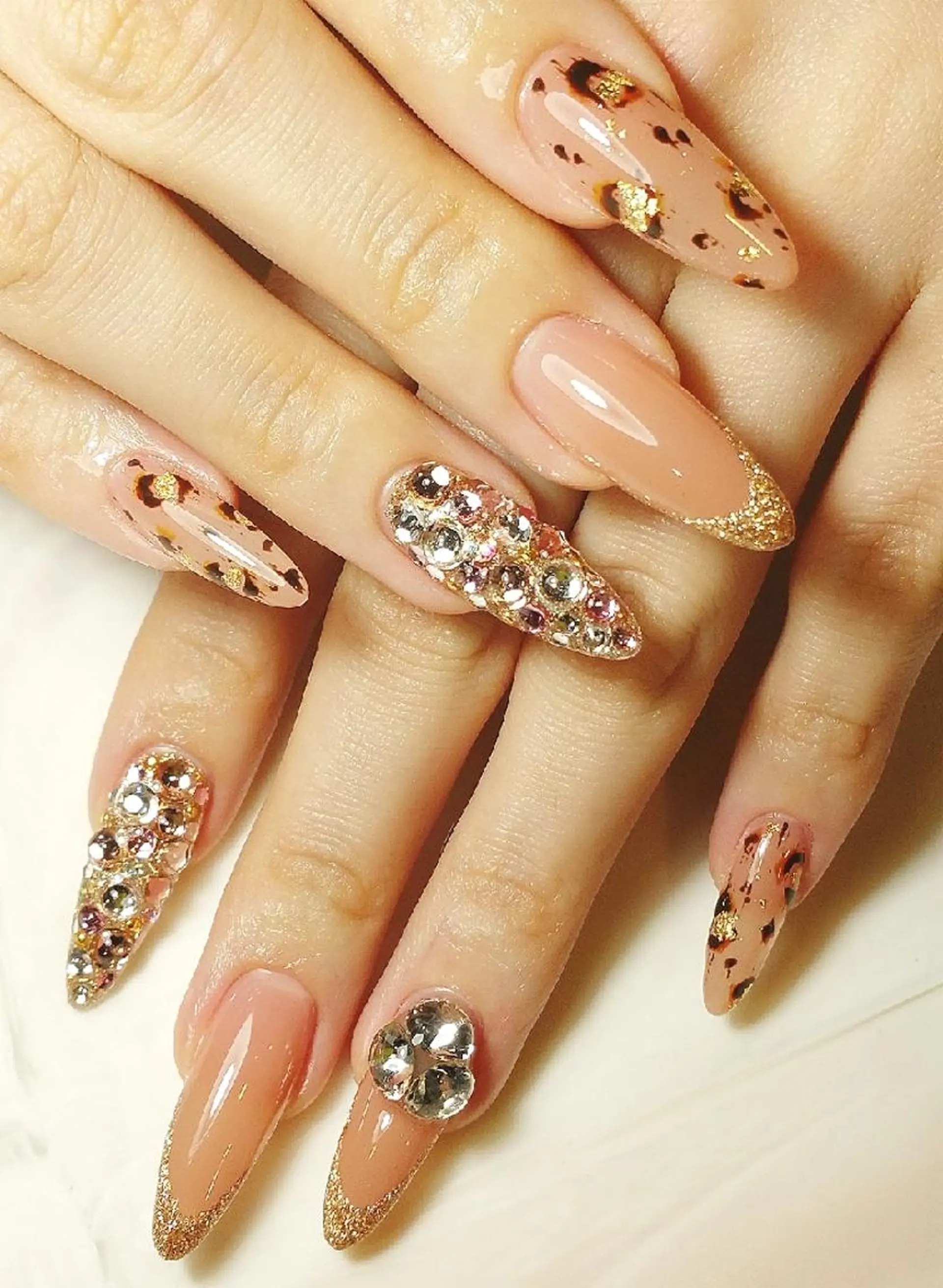 ネイル ハンドネイル 柴田 彩のネイルデザイン