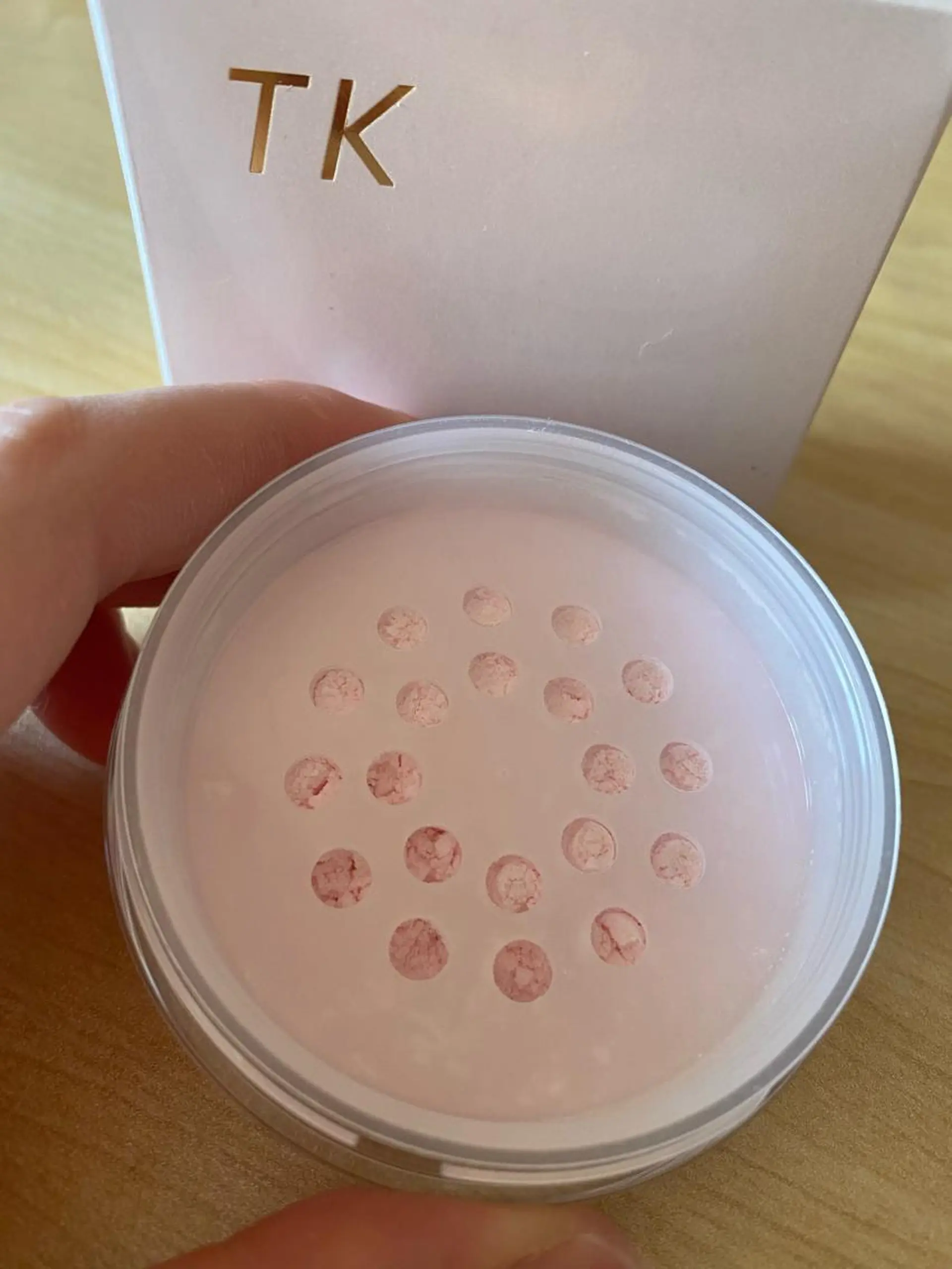 ショート カラー パーマ ヘアアレンジ メンズ ネイル マツエク・マツパ アイブロウ ピンクカラー カラーマツエク ピンク 小倉 麻由のエステ・リラクイメージ